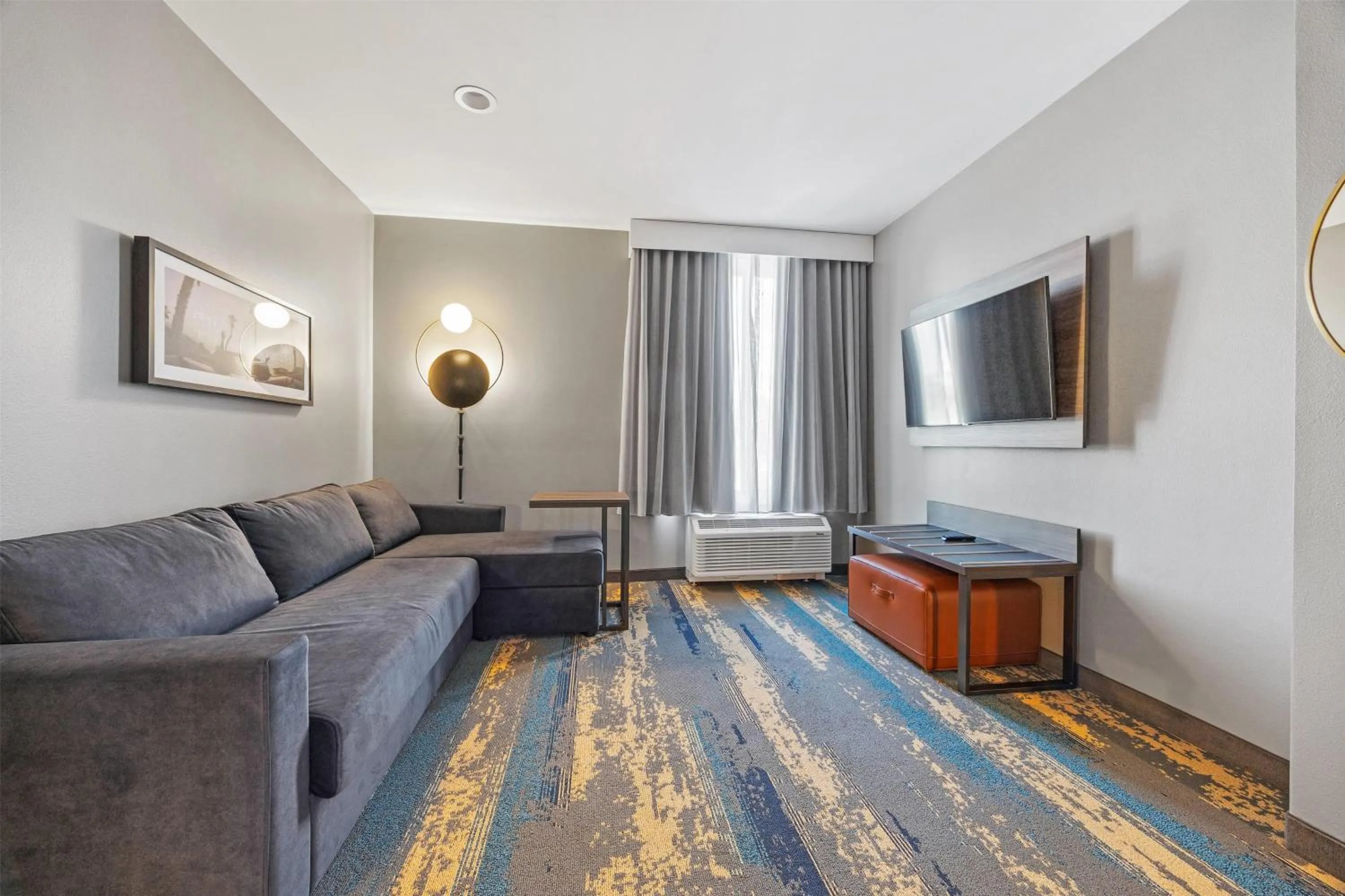 Photo of the whole room in La Quinta Inn & Suites by Wyndham La Habra