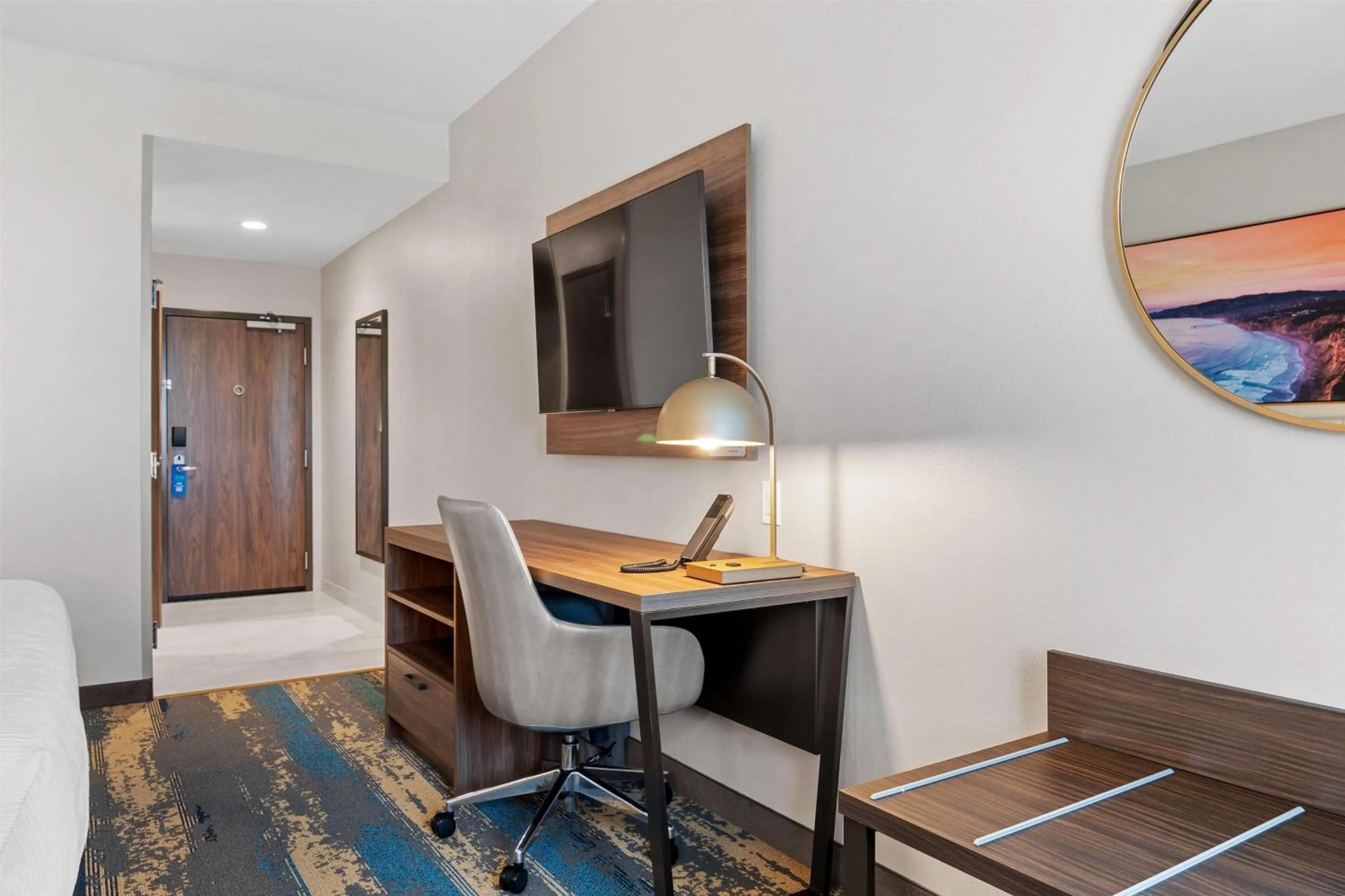 Photo of the whole room in La Quinta Inn & Suites by Wyndham La Habra