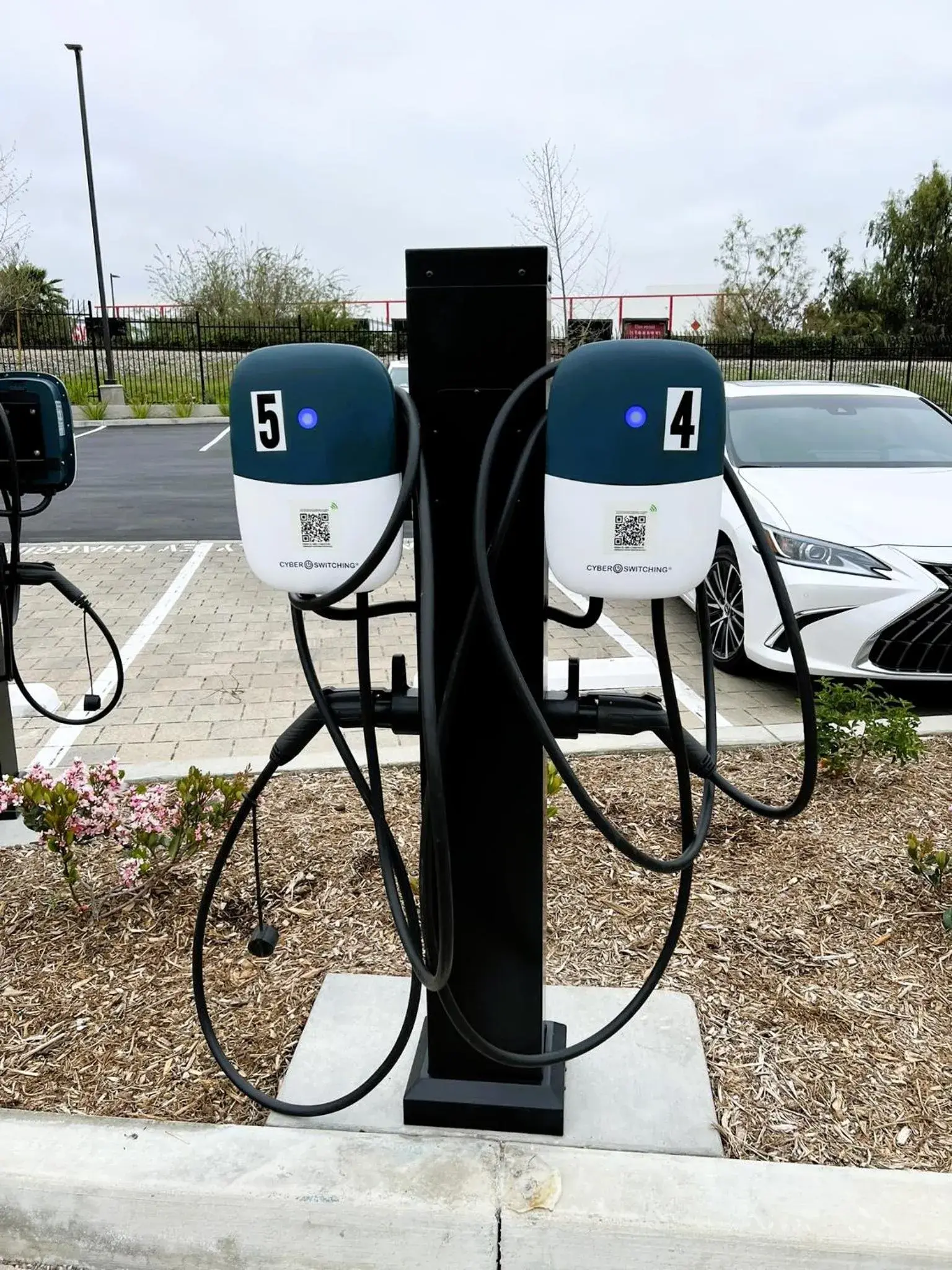 Property building in La Quinta Inn & Suites by Wyndham La Habra Property building in La Quinta Inn & Suites by Wyndham La Habra