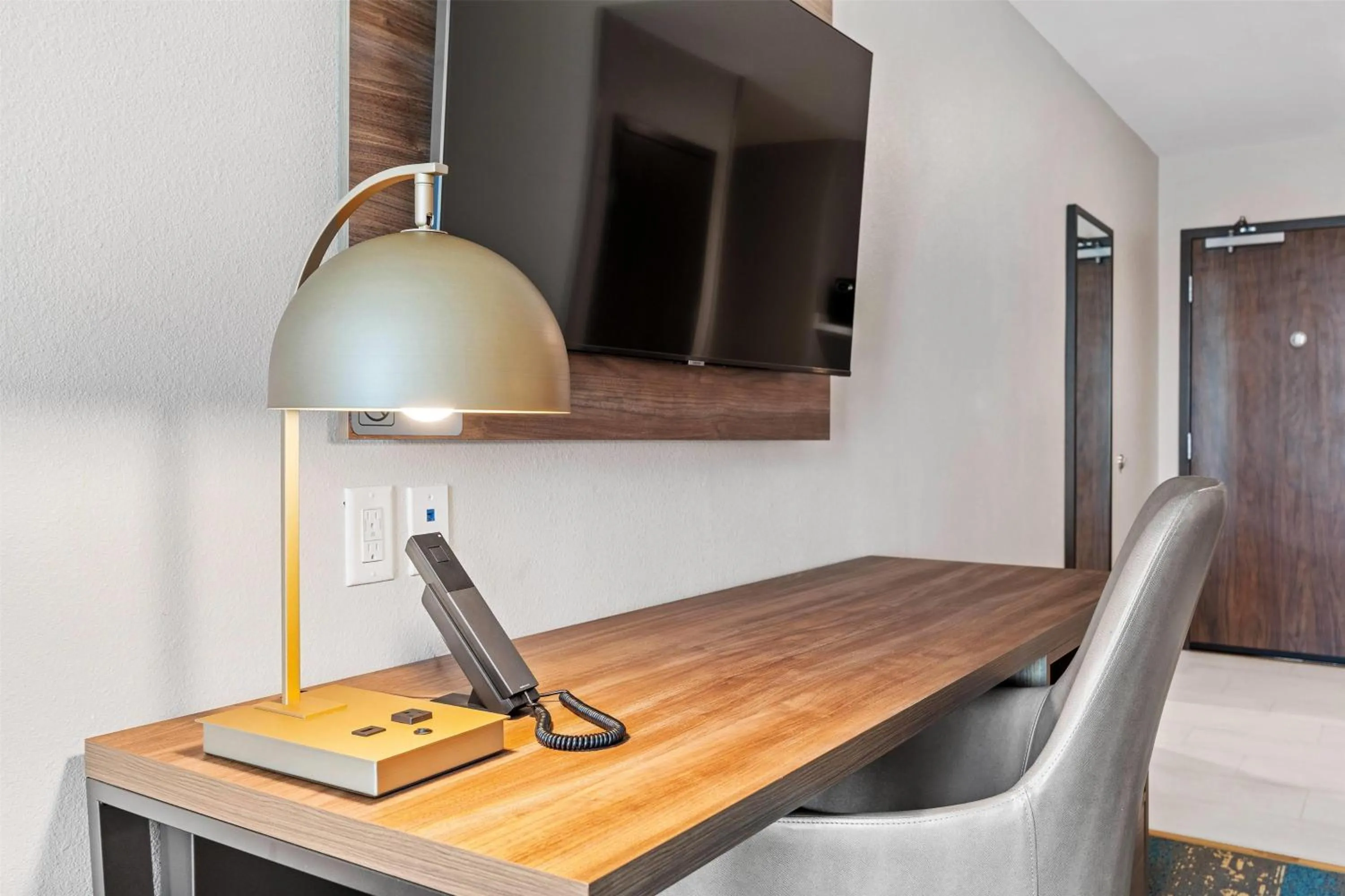 Photo of the whole room in La Quinta Inn & Suites by Wyndham La Habra