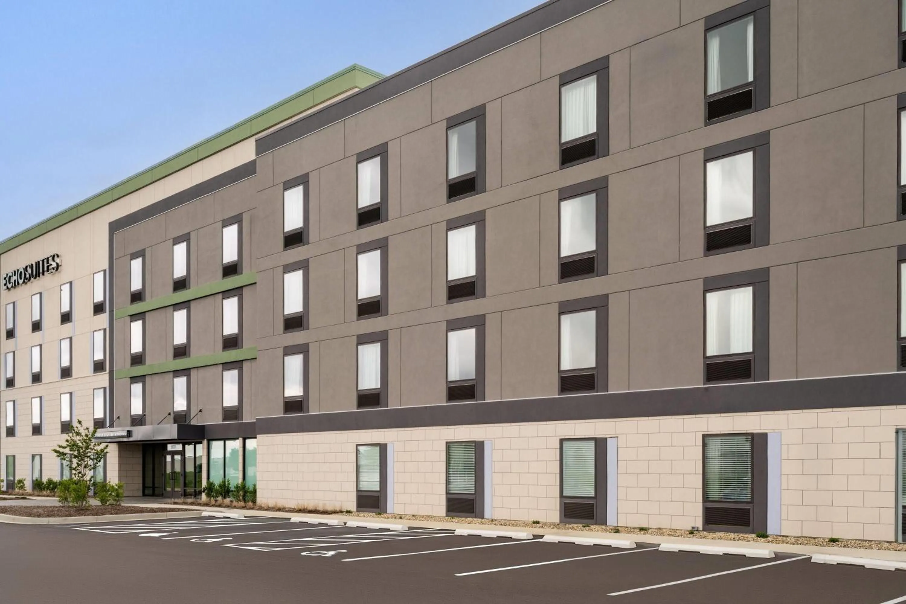 Property building in ECHO Suites Extended Stay by Wyndham Indianapolis AmeriPlex