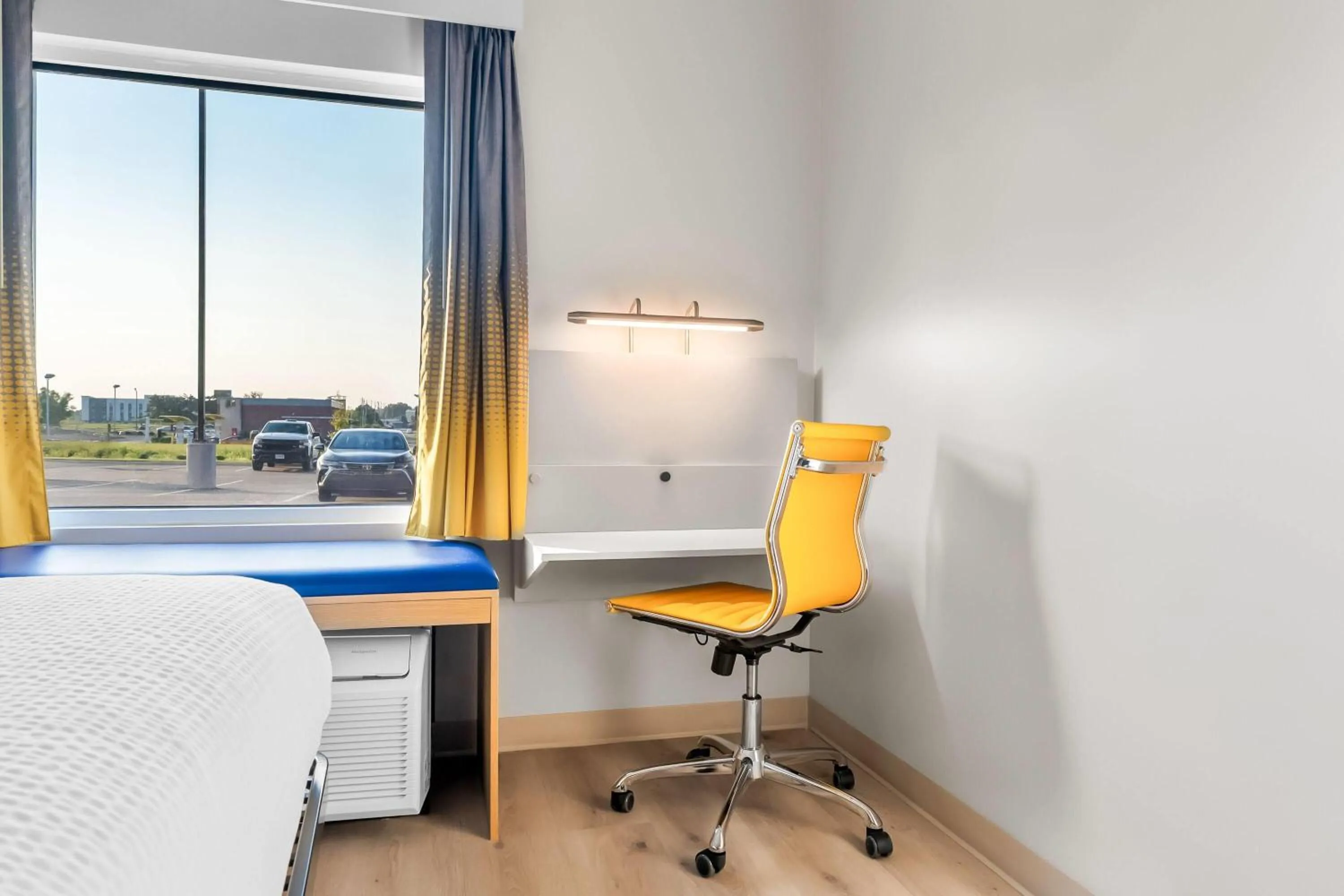 Bed in Microtel Inn & Suites by Wyndham Prattville Montgomery