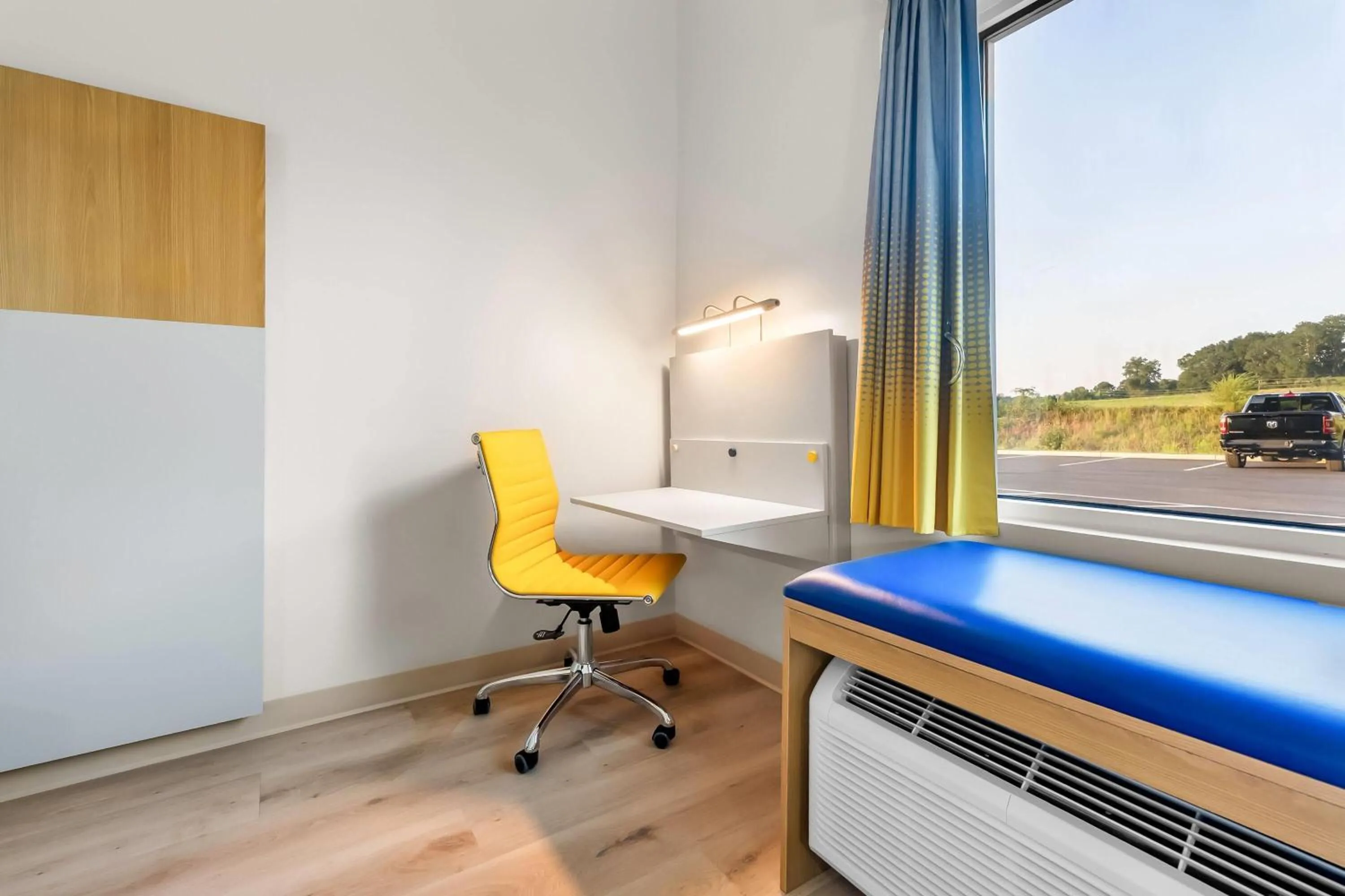 Bed in Microtel Inn & Suites by Wyndham Prattville Montgomery