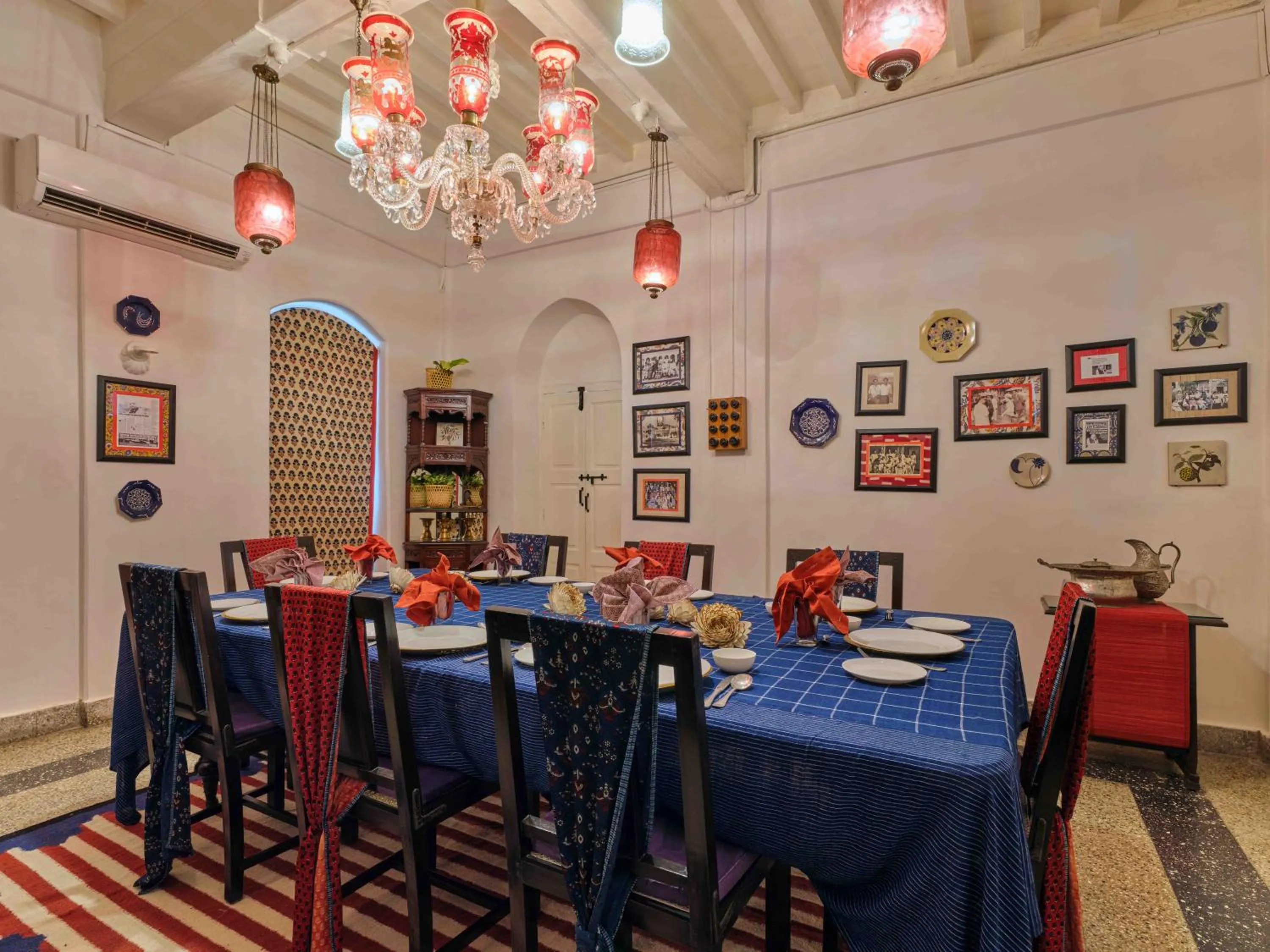 Bedroom in juSTa Diwans Bungalow