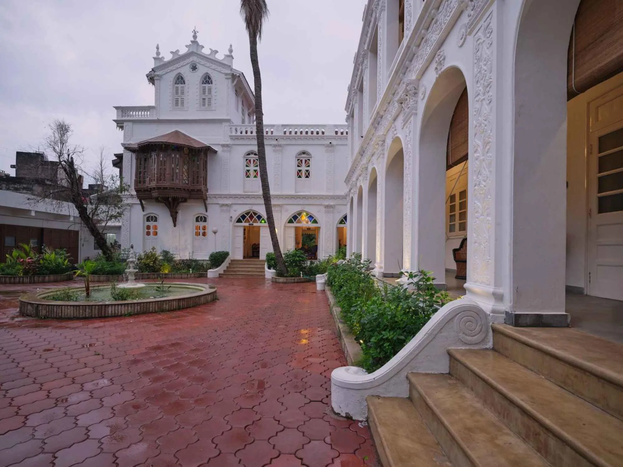 Facade/entrance in juSTa Diwans Bungalow