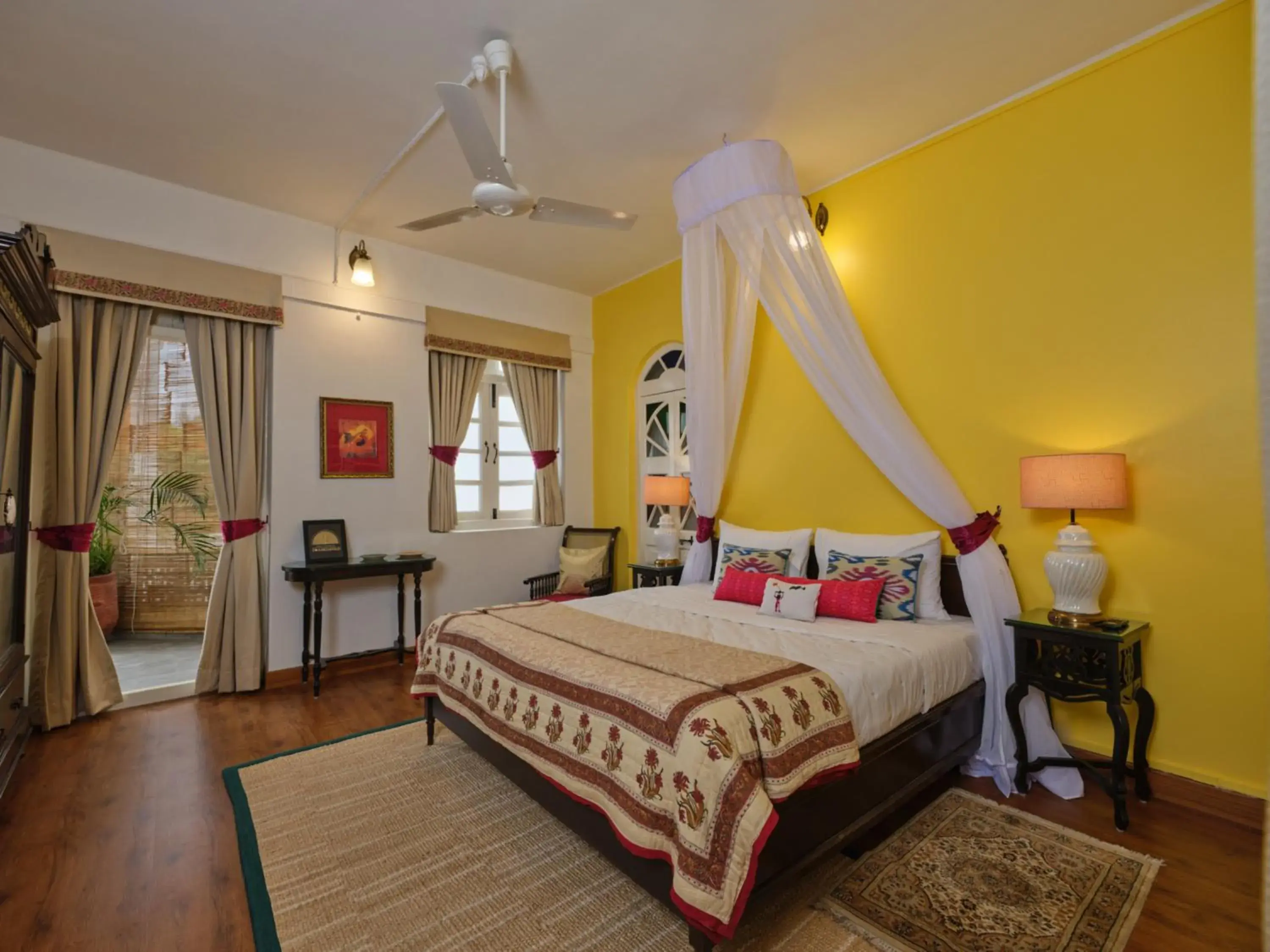 Deluxe Double or Twin Room - Anytime breakfast for all the in house Guests, serving authentic Diwani cuisine in juSTa Diwans Bungalow Deluxe Double or Twin Room - Anytime breakfast for all the in house Guests, serving authentic Diwani cuisine in juSTa Diwans Bungalow
