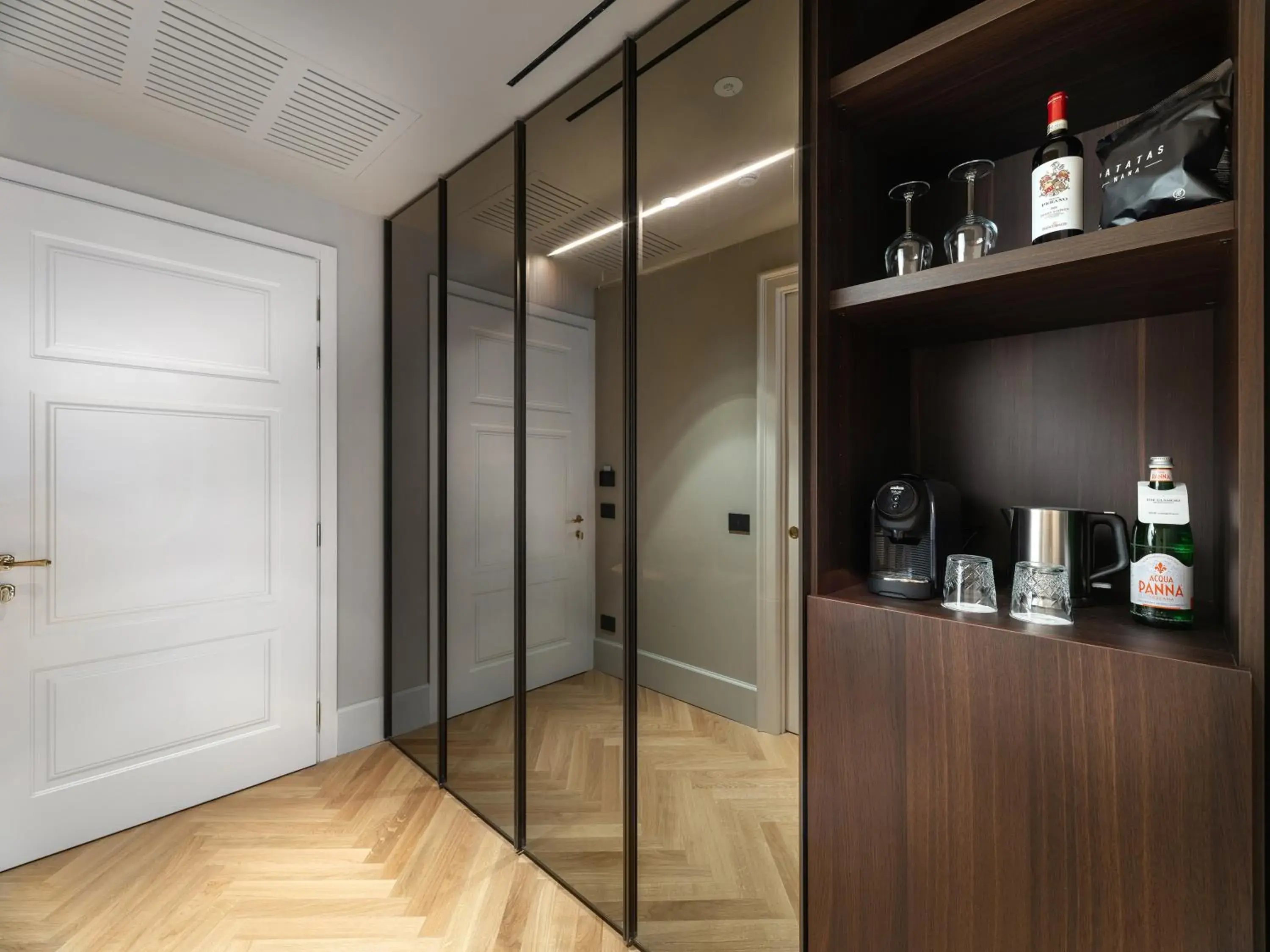 Bedroom in The Glamore Milano Duomo Bedroom in The Glamore Milano Duomo