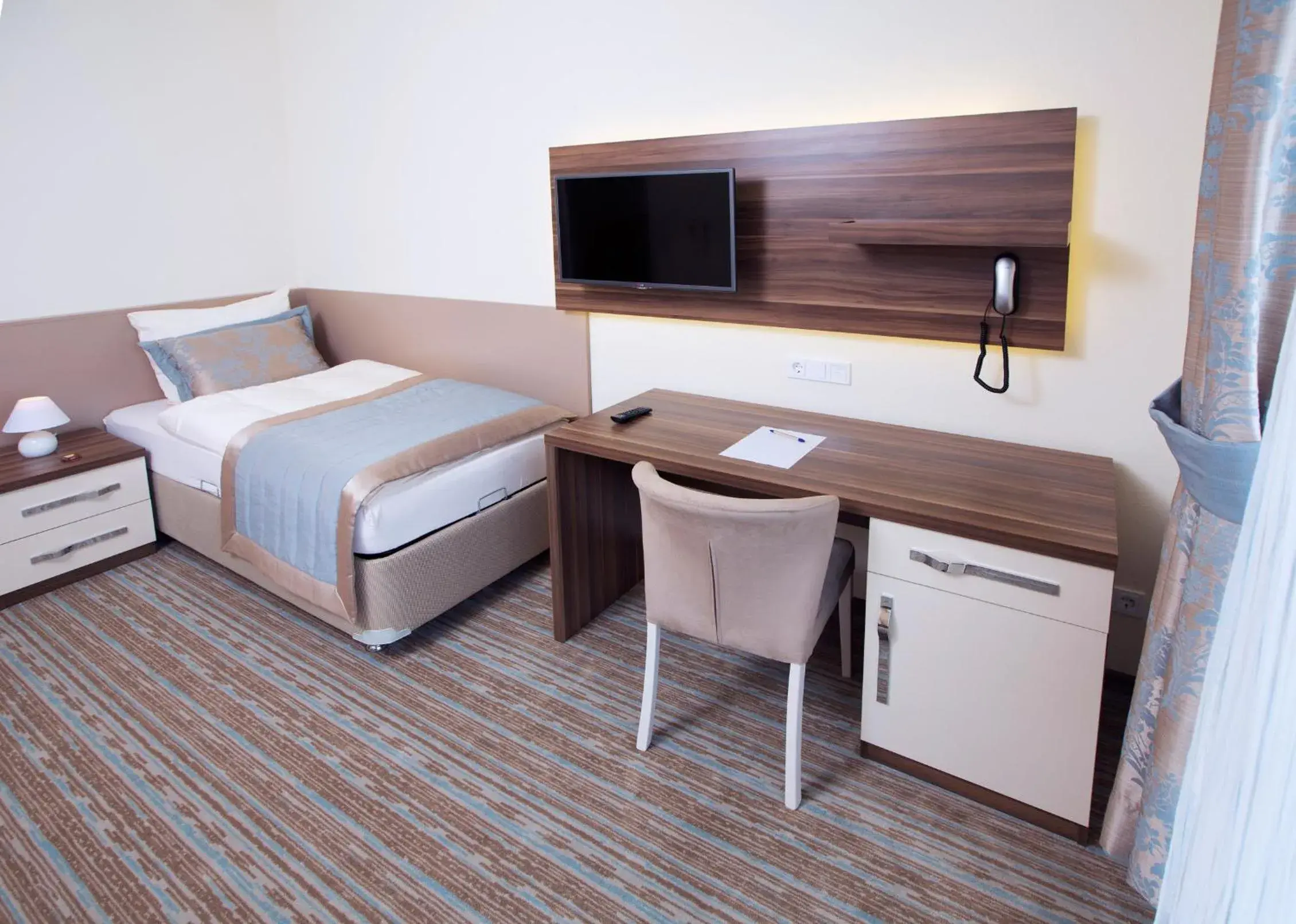 Superior Single Room in CityHotel am McKeePlatz Superior Single Room in CityHotel am McKeePlatz