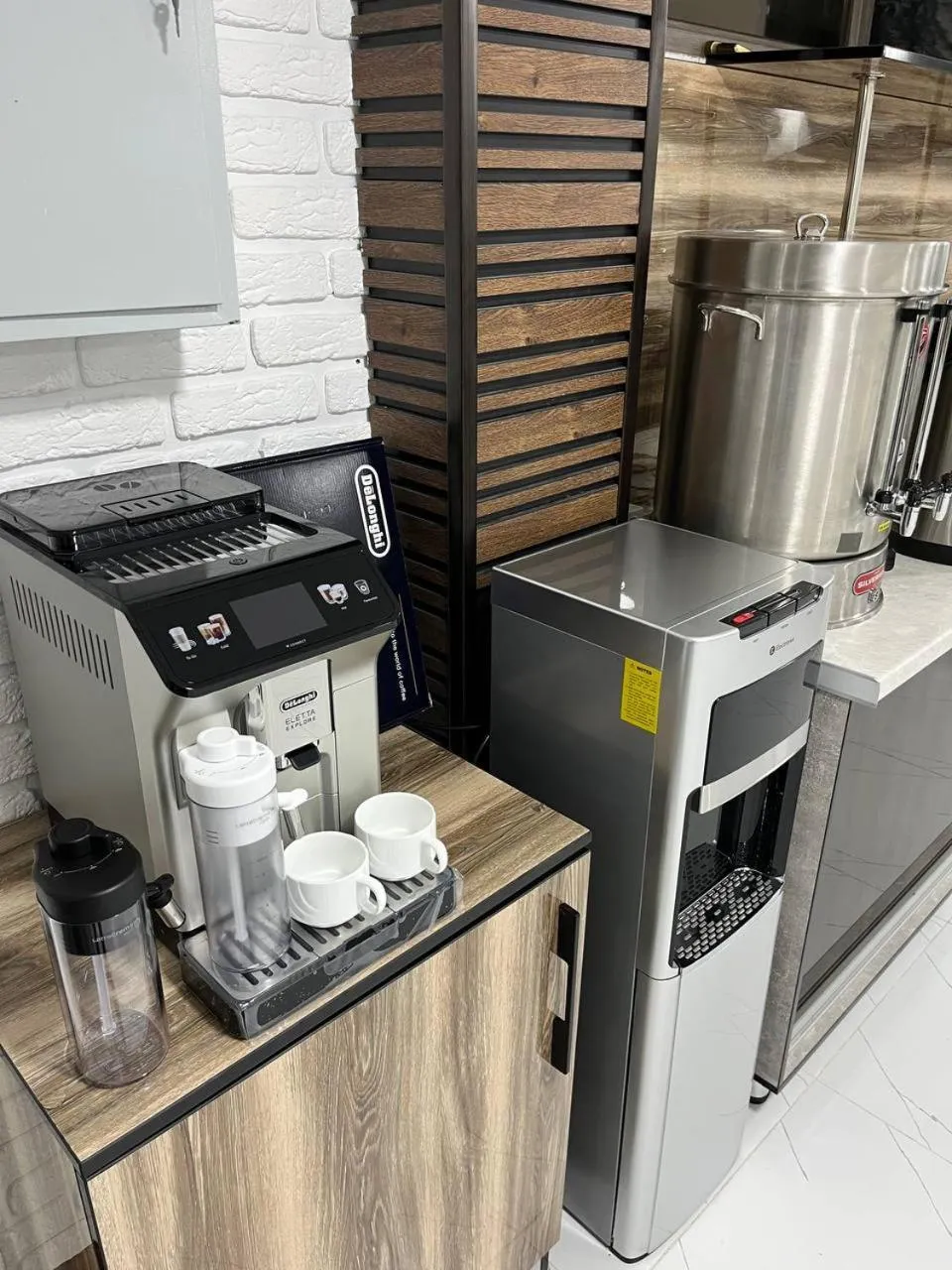 Coffee/tea facilities in Zehra Hotel