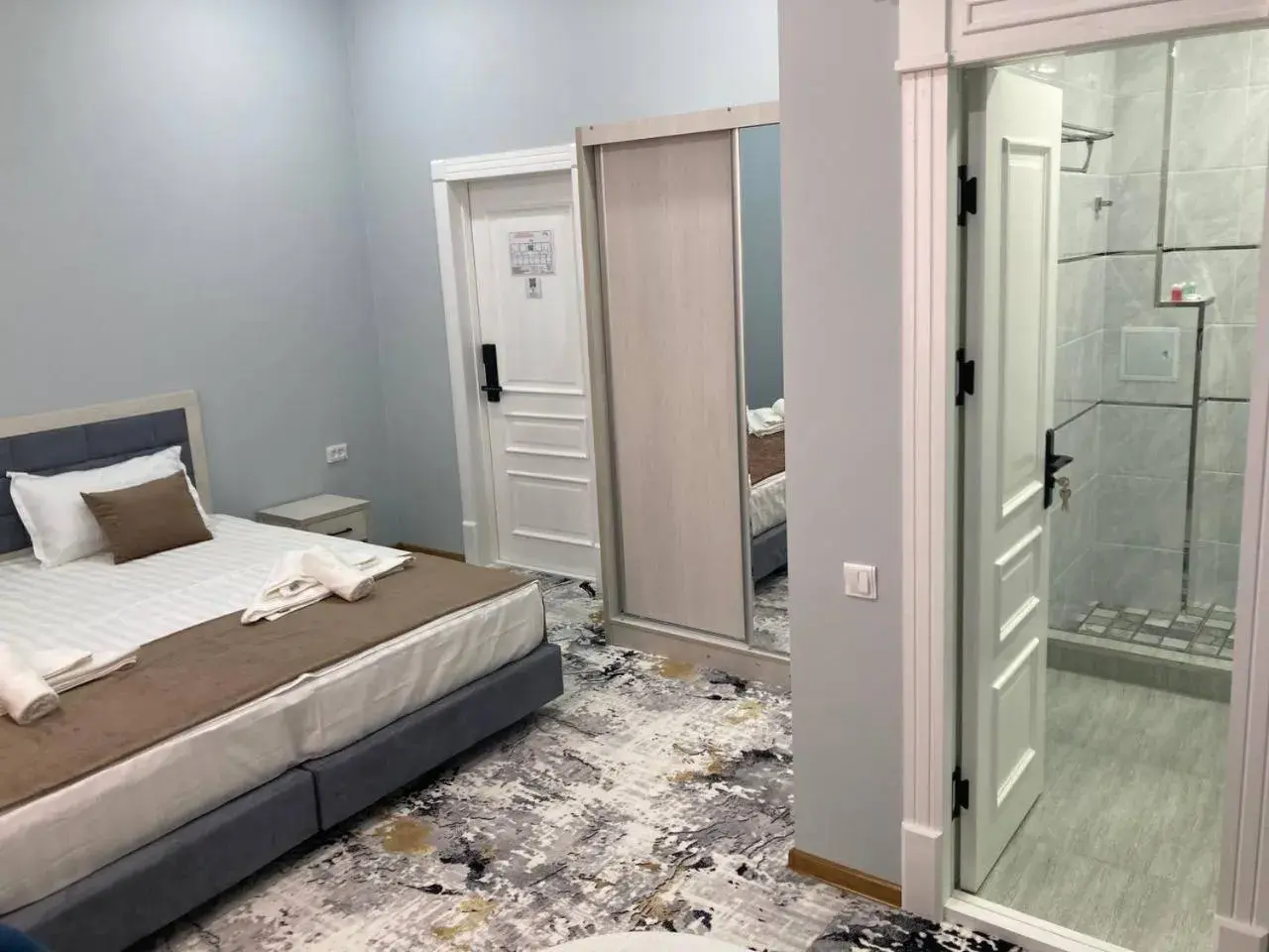 Shower, Bed in Zehra Hotel Shower, Bed in Zehra Hotel