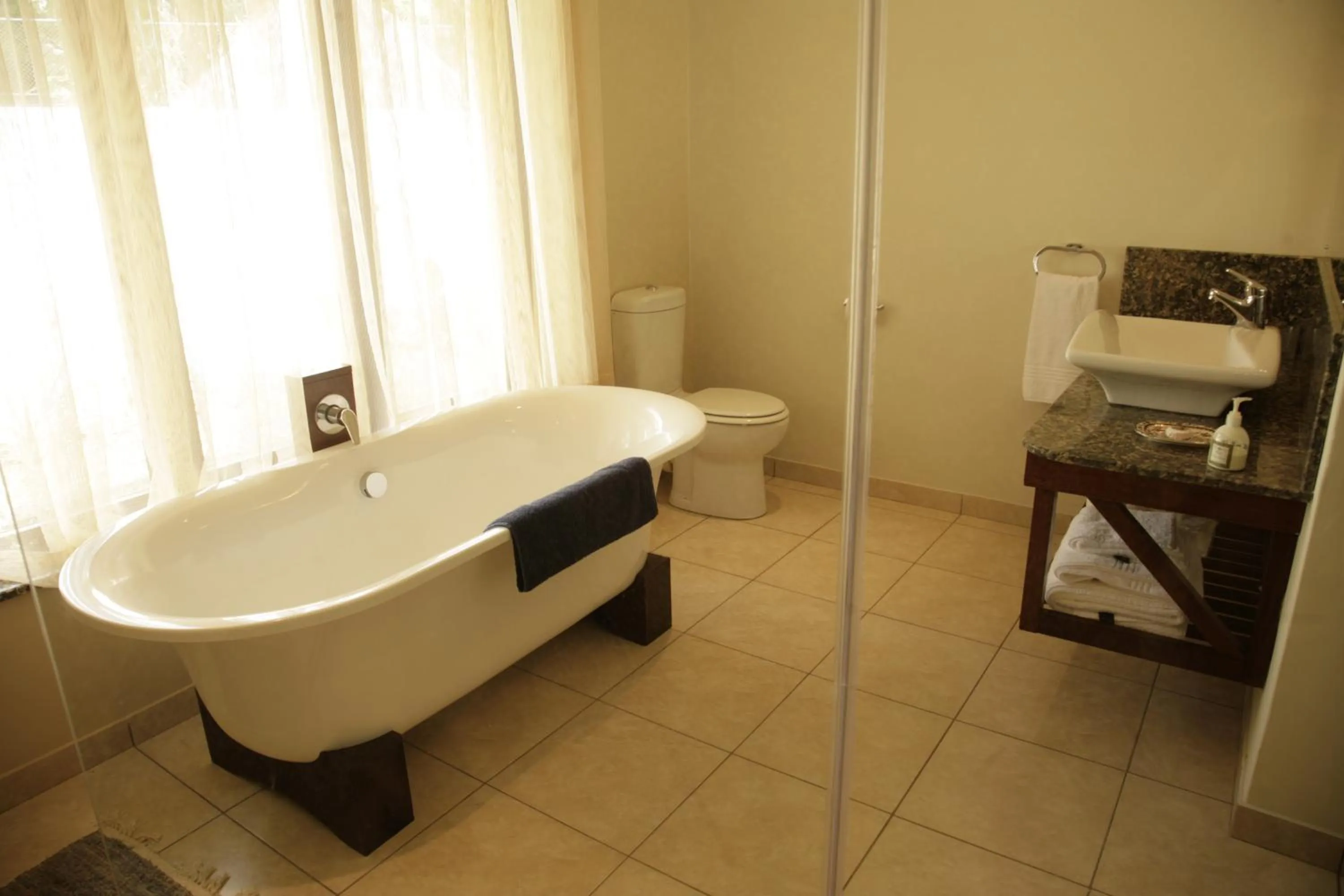 Bathroom in York Lodge