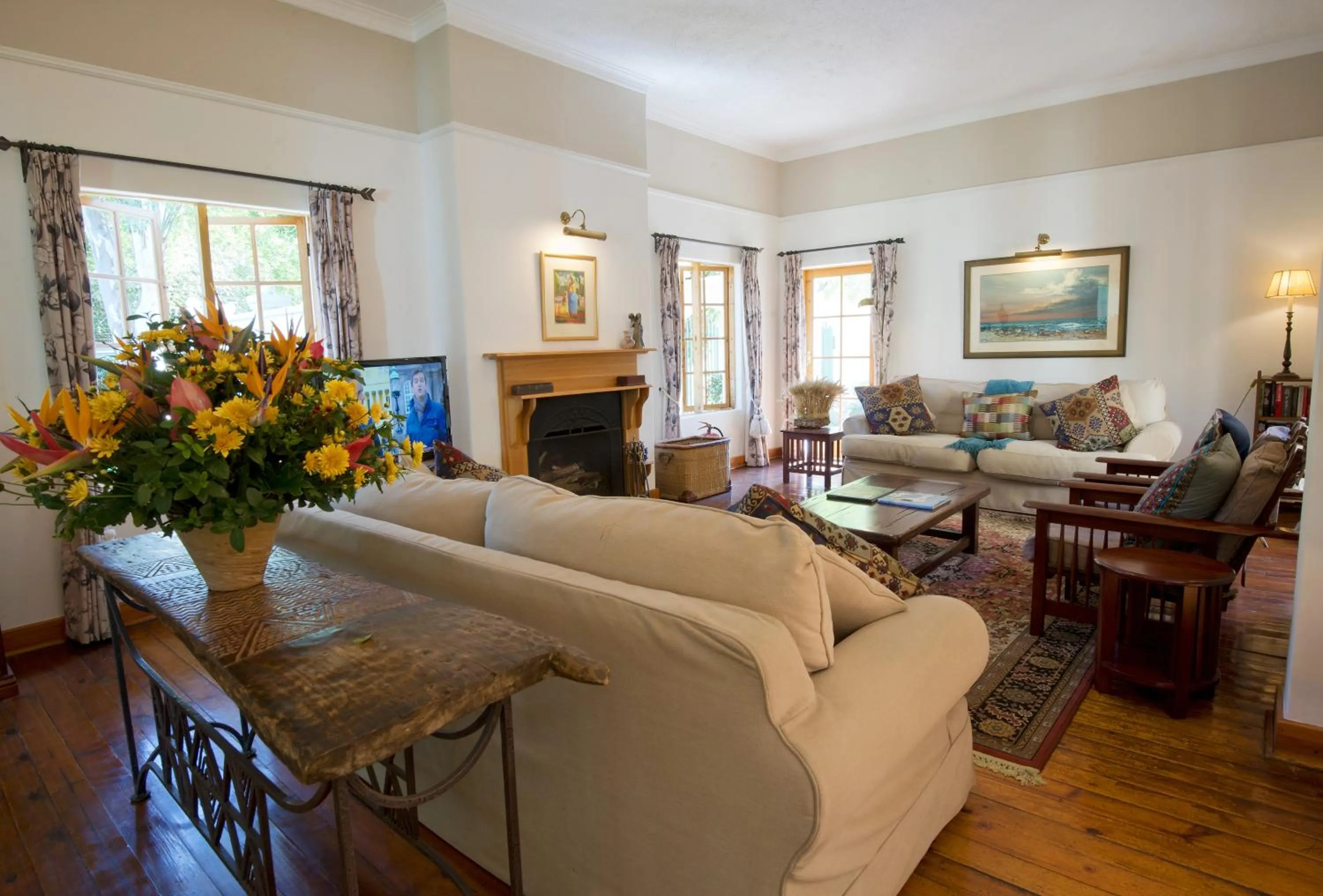 Living room in York Lodge