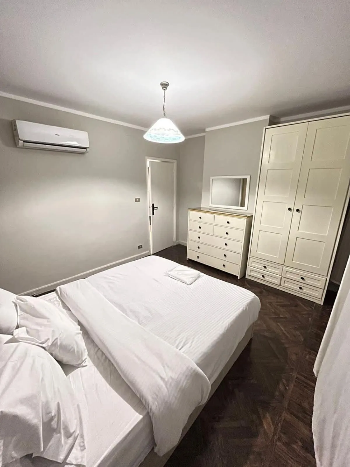 Bed in Zamalek hotel apartment 2BR