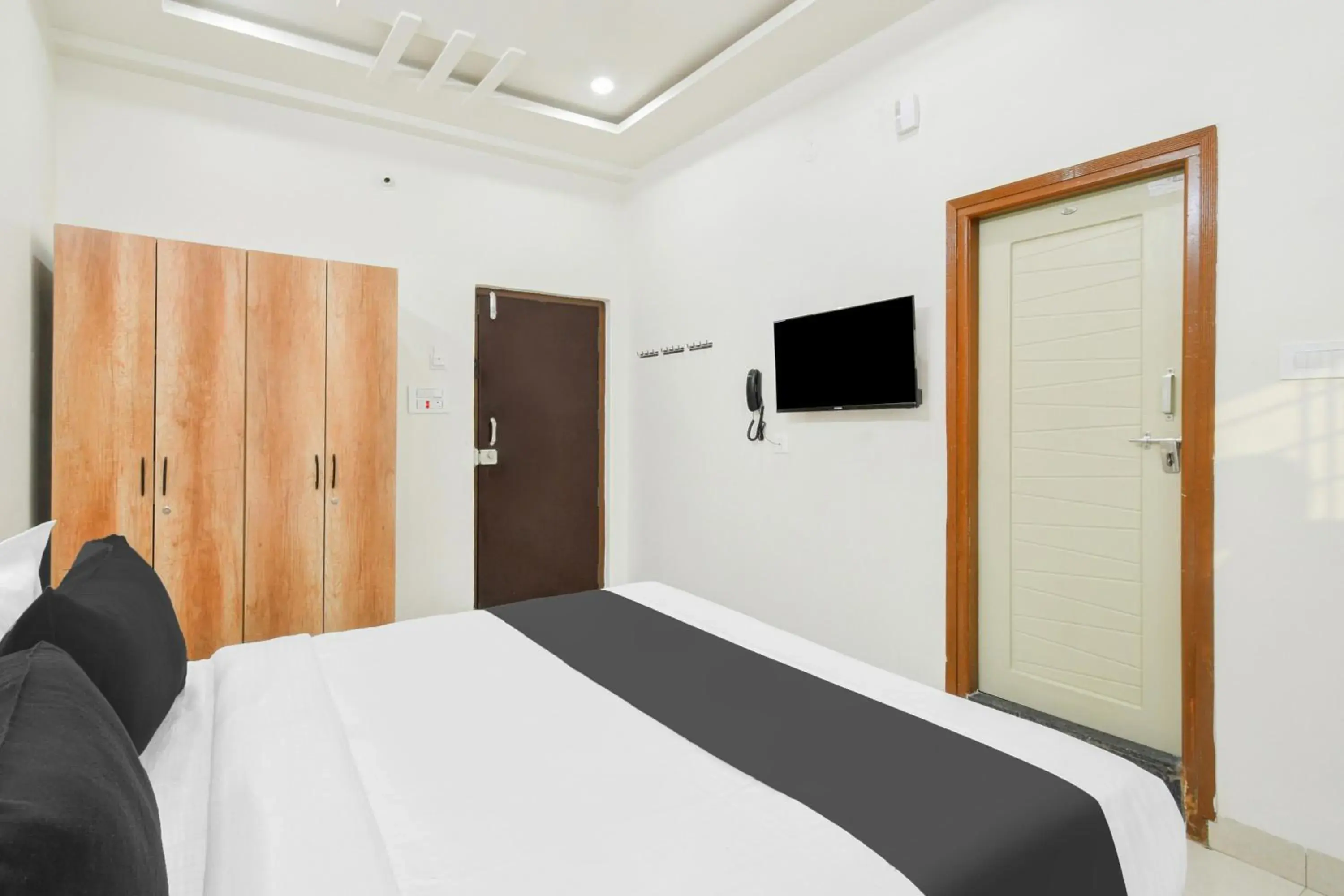 Super Townhouse Kokapet Formerly Aarian Tej Nilayam Super Townhouse Kokapet Formerly Aarian Tej Nilayam