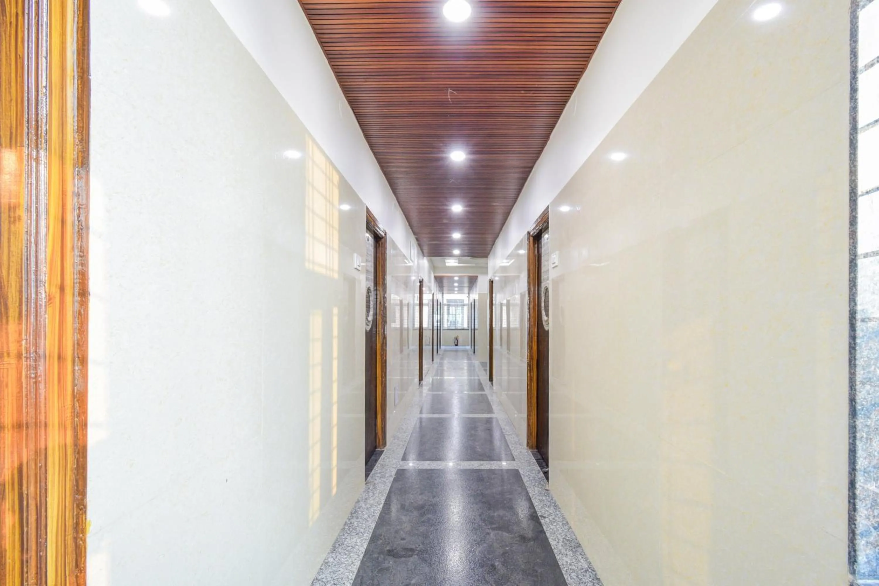 Lobby or reception in Super Townhouse Kokapet Formerly Aarian Tej Nilayam