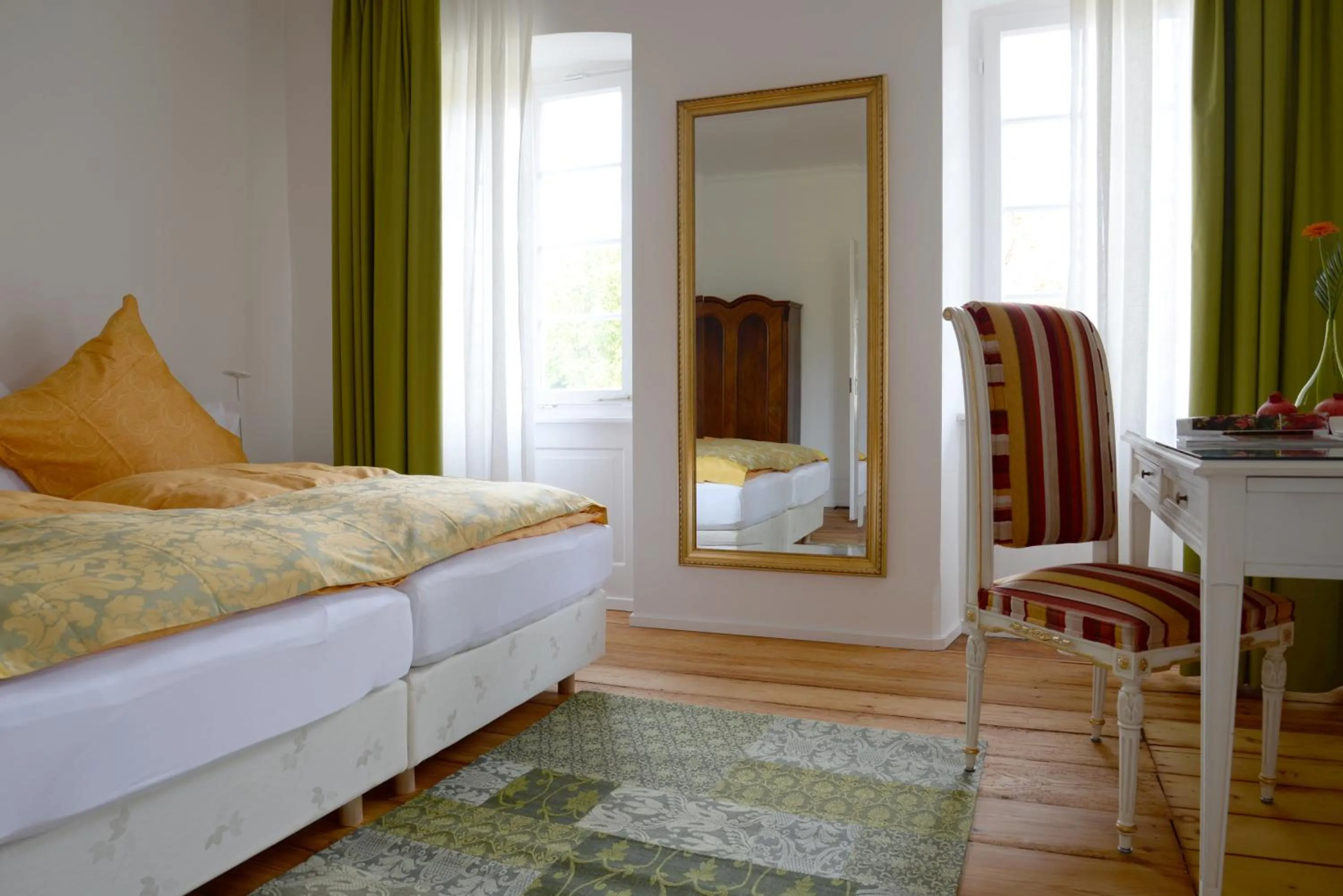 Bed in Alte Apotheke Bed & Breakfast