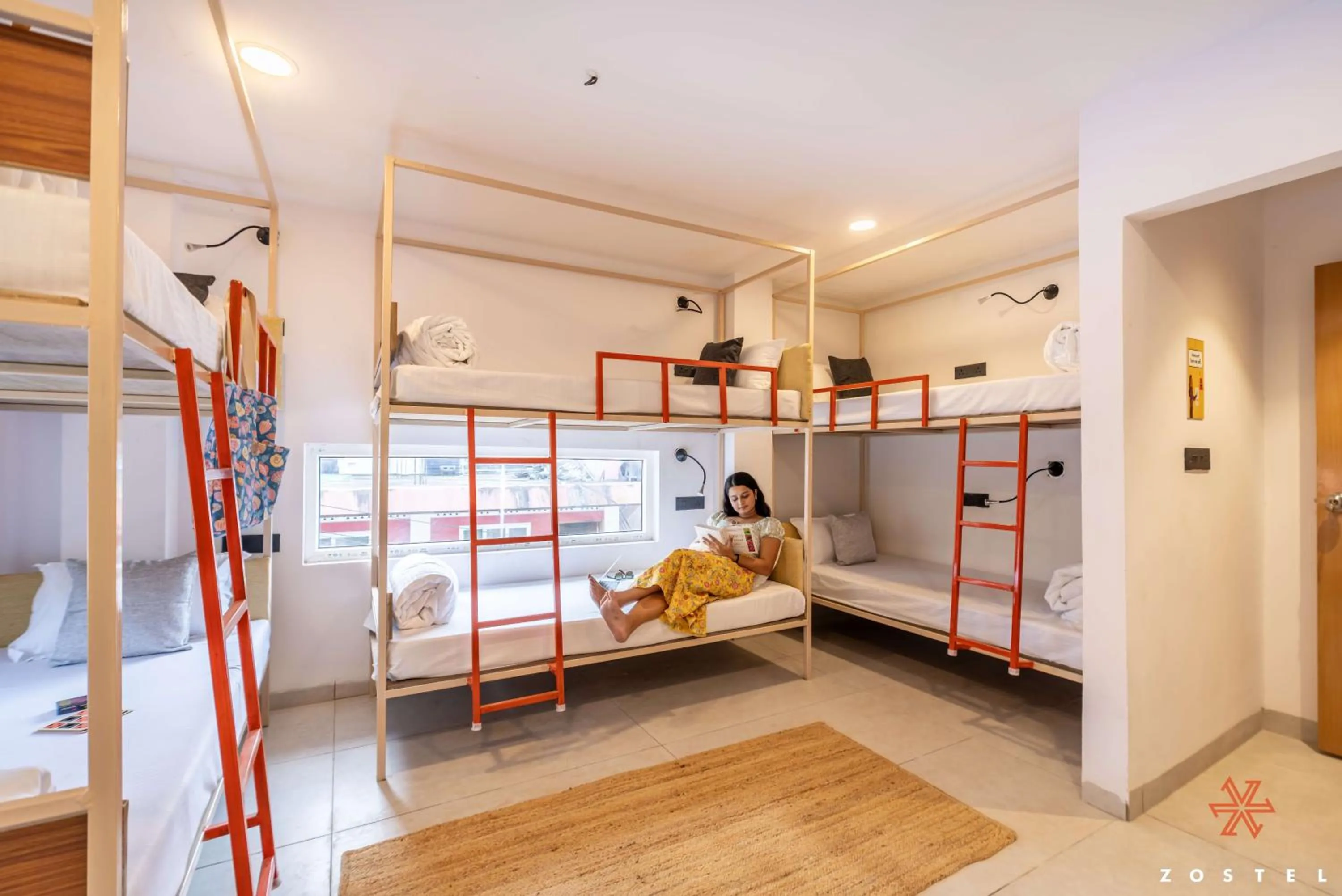 Bed in Zostel Port Blair