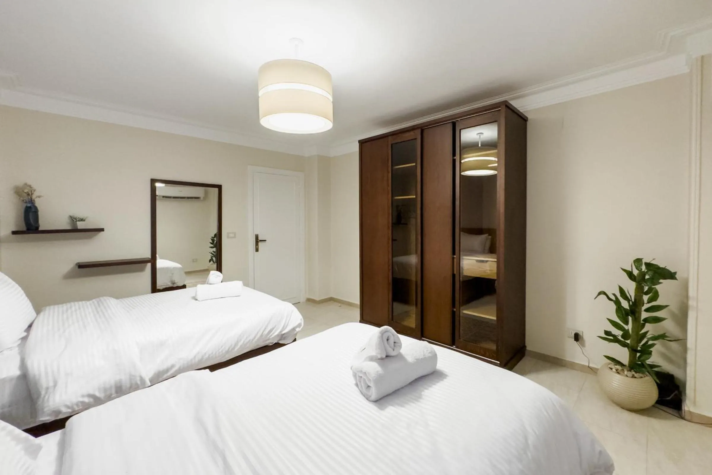 The Hospitable 2BDR Apt 5 min from CAI Airport