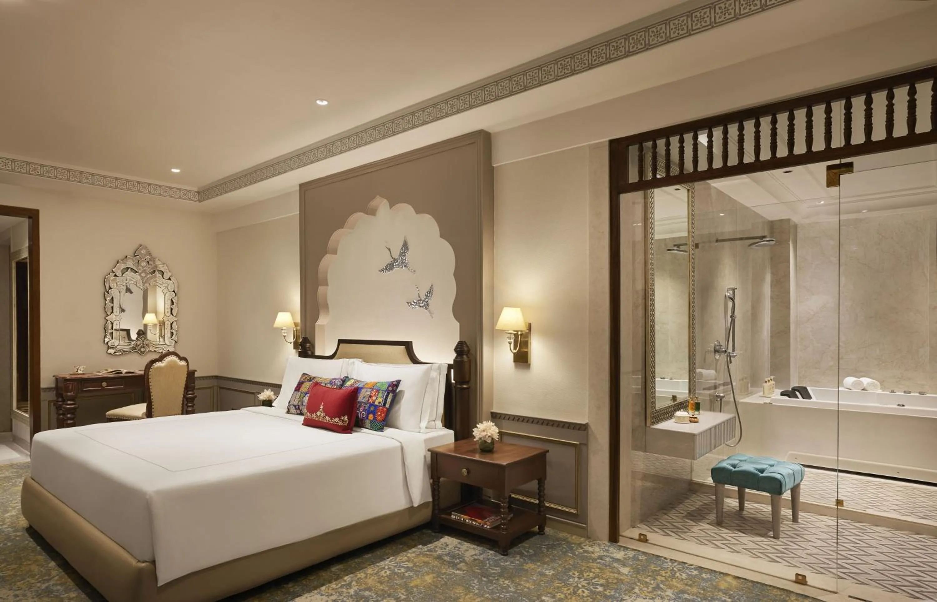 Bedroom, Bed in Anantara Jewel Bagh Jaipur
