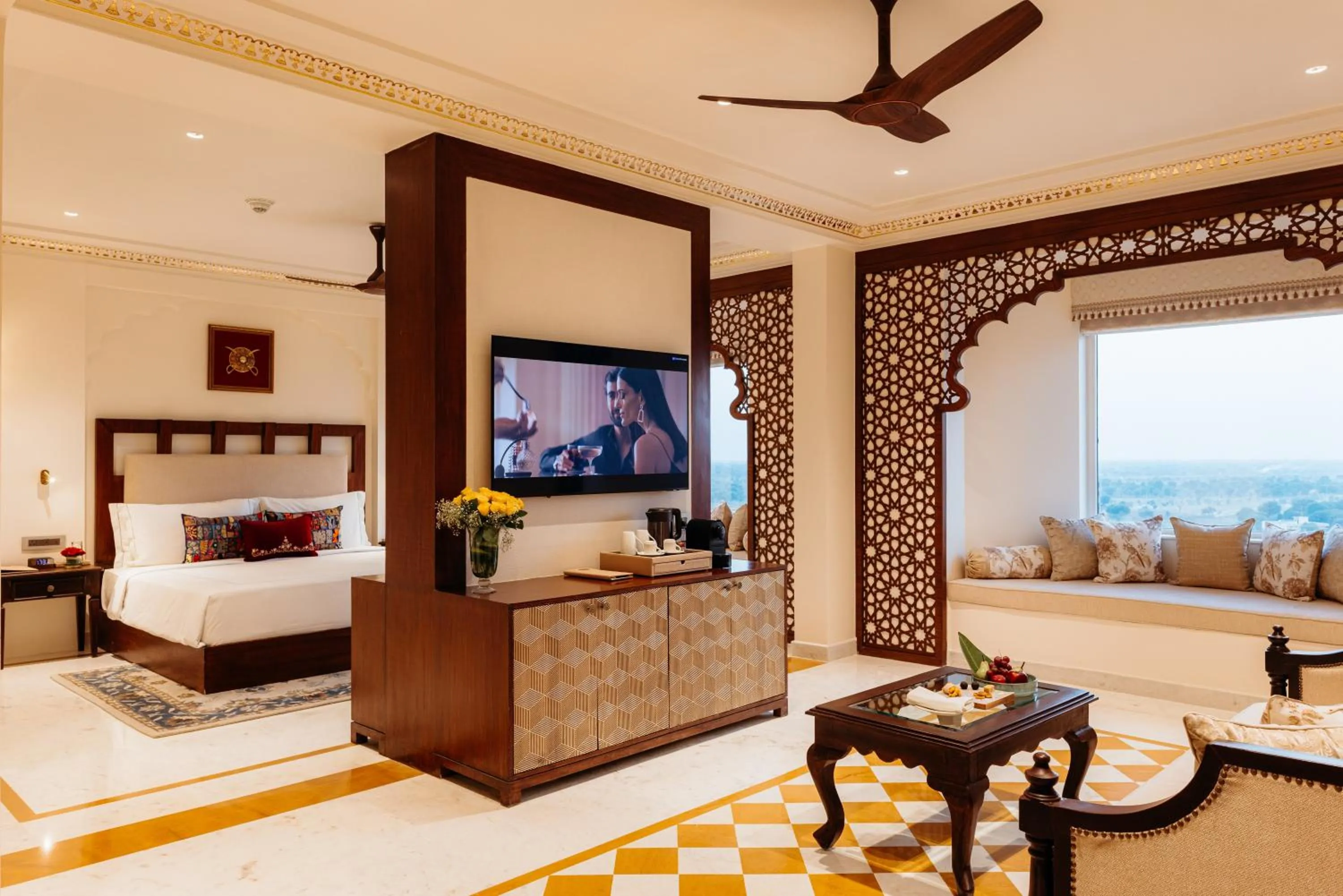 Living room, Bed in Anantara Jewel Bagh Jaipur