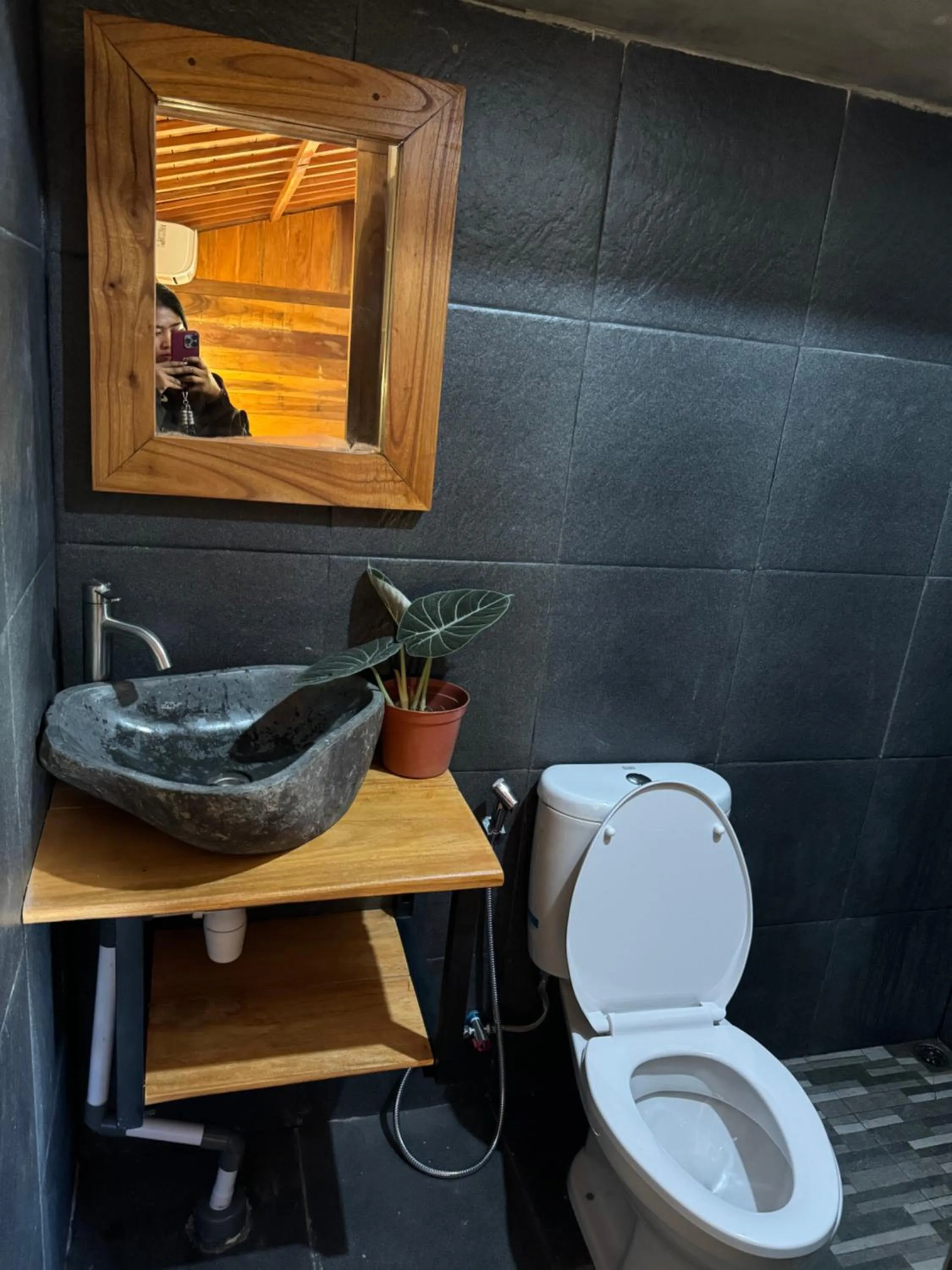 Toilet in Oemah Kangin Homestay