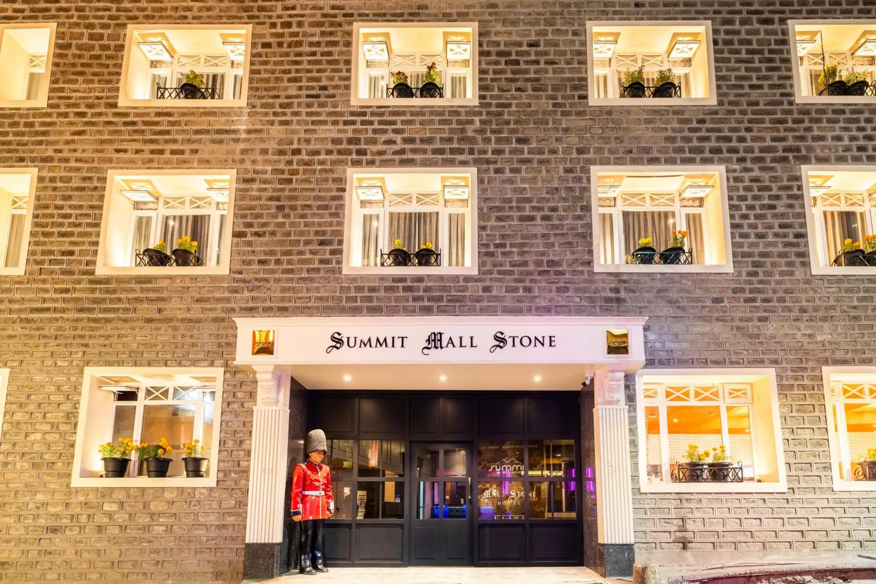 Property building in Summit Mall Stone Hotel Property building in Summit Mall Stone Hotel