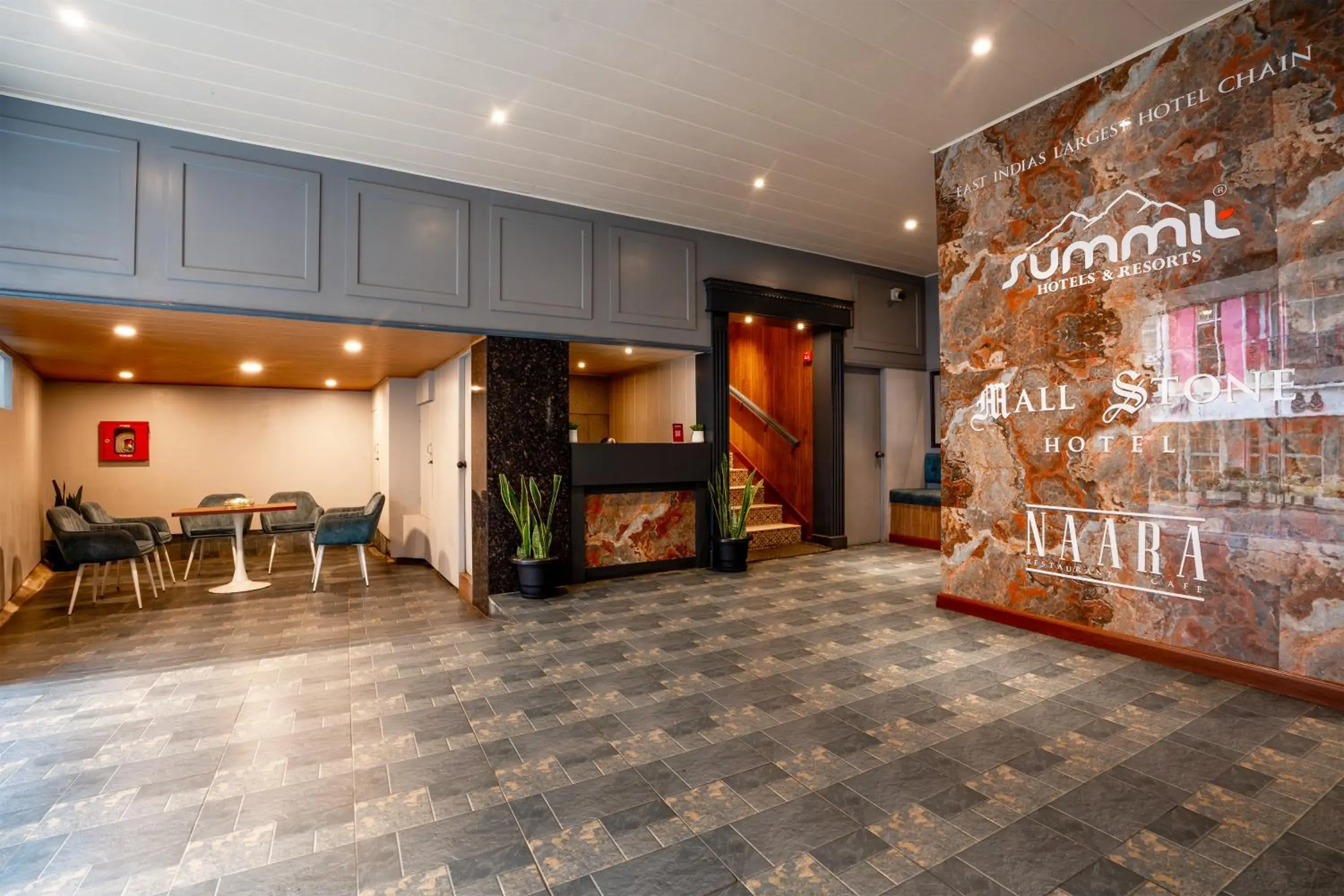 Lobby or reception in Summit Mall Stone Hotel Lobby or reception in Summit Mall Stone Hotel