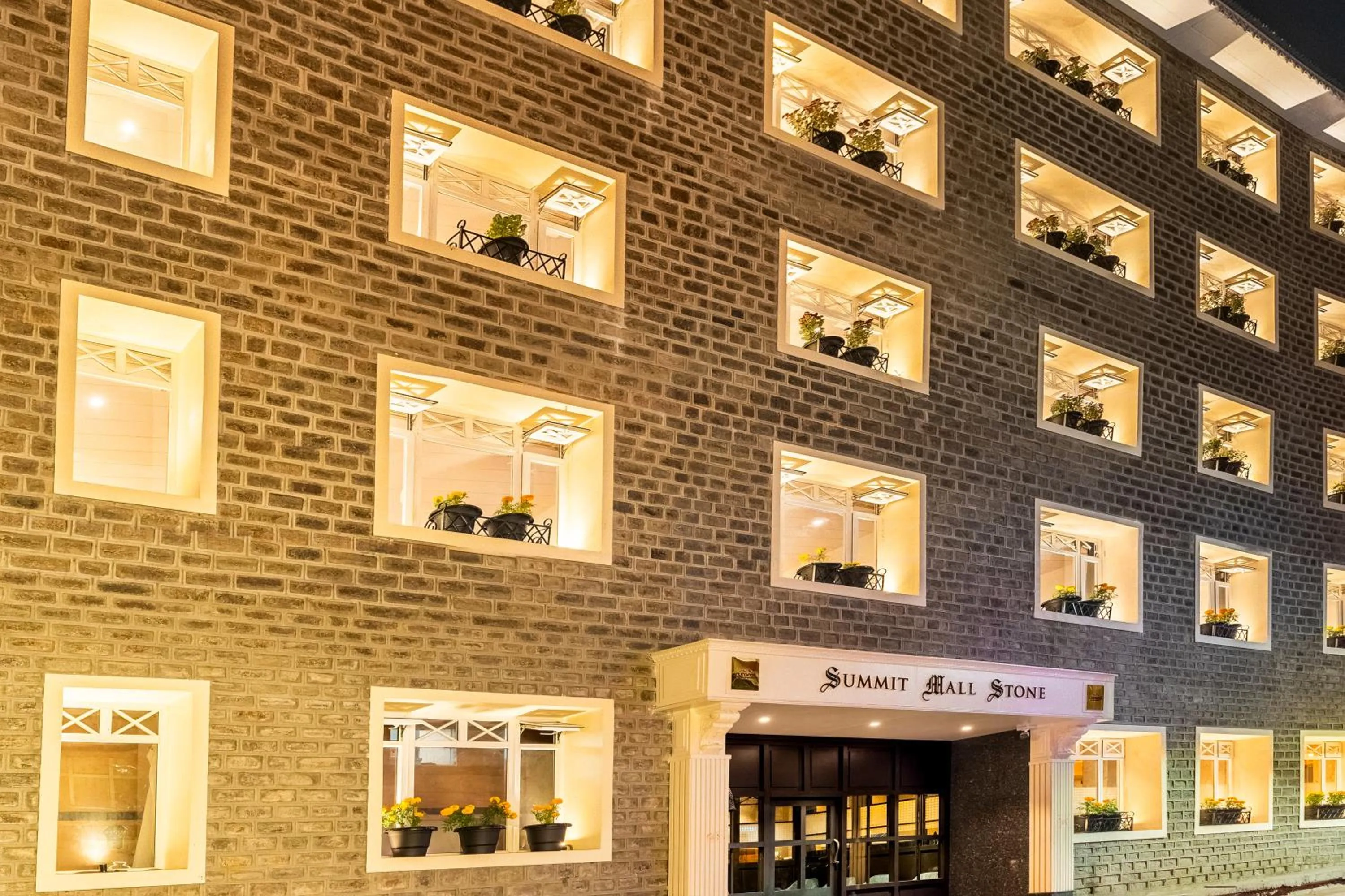 Property building in Summit Mall Stone Hotel