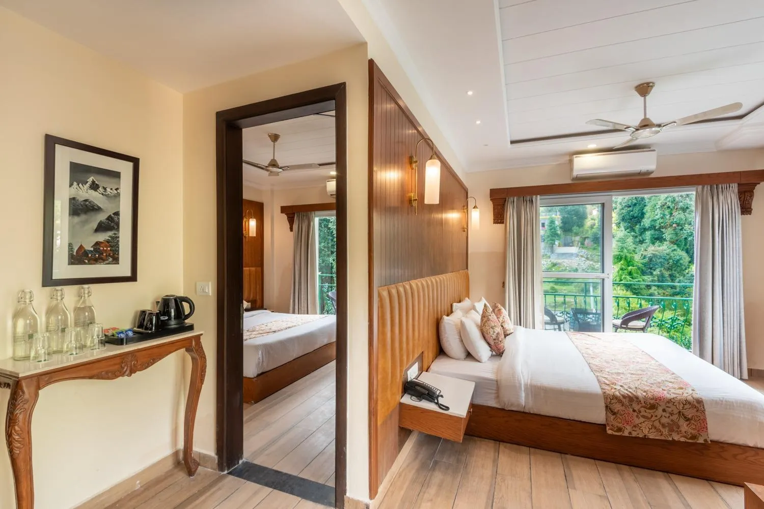 Bed in Quality Inn by Lawrence Hotels