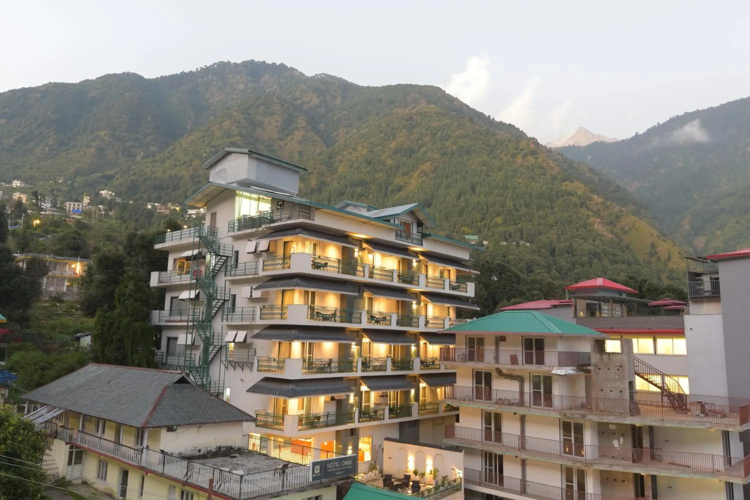 Property building in Quality Inn by Lawrence Hotels Property building in Quality Inn by Lawrence Hotels