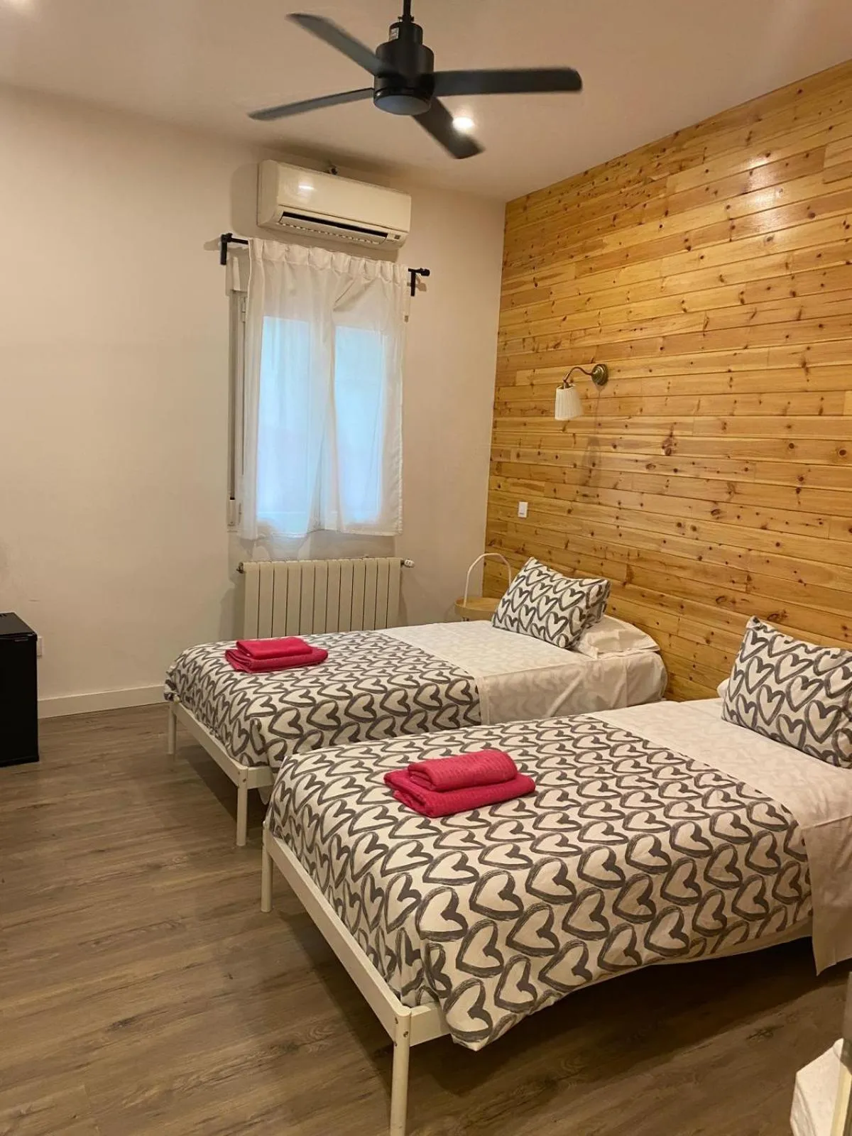 Photo of the whole room, Bed in Hostal Goyal Pizarro