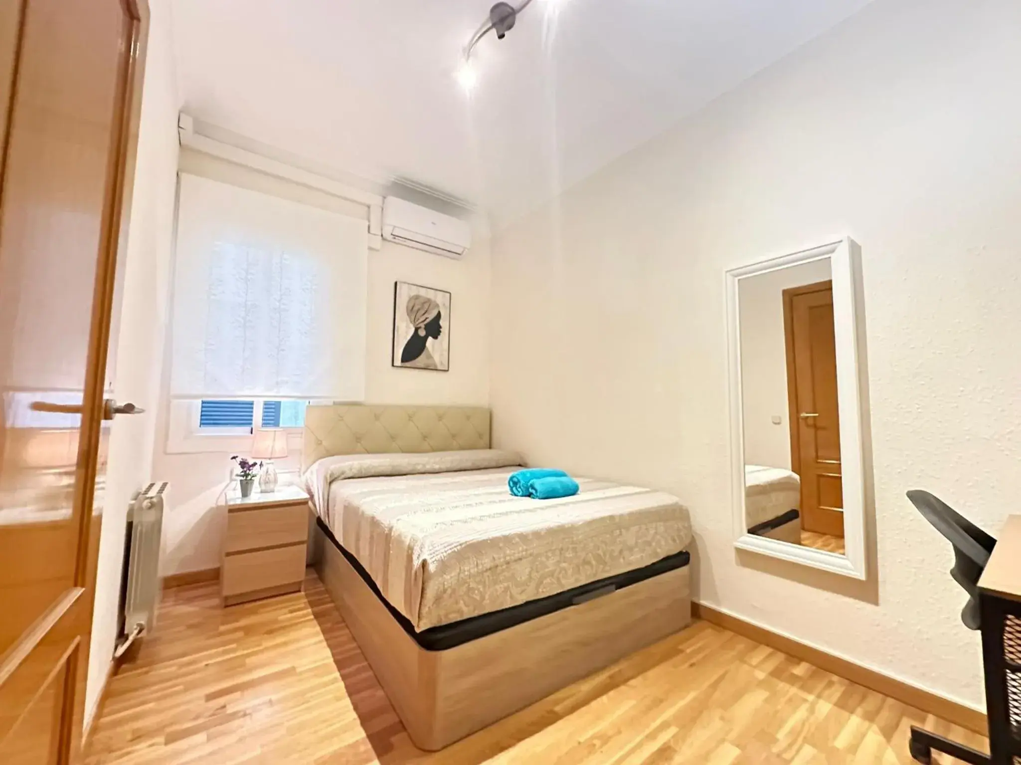 Standard Double Room with Shared Bathroom in Habitaciones acogedoras en Aragón Standard Double Room with Shared Bathroom in Habitaciones acogedoras en Aragón