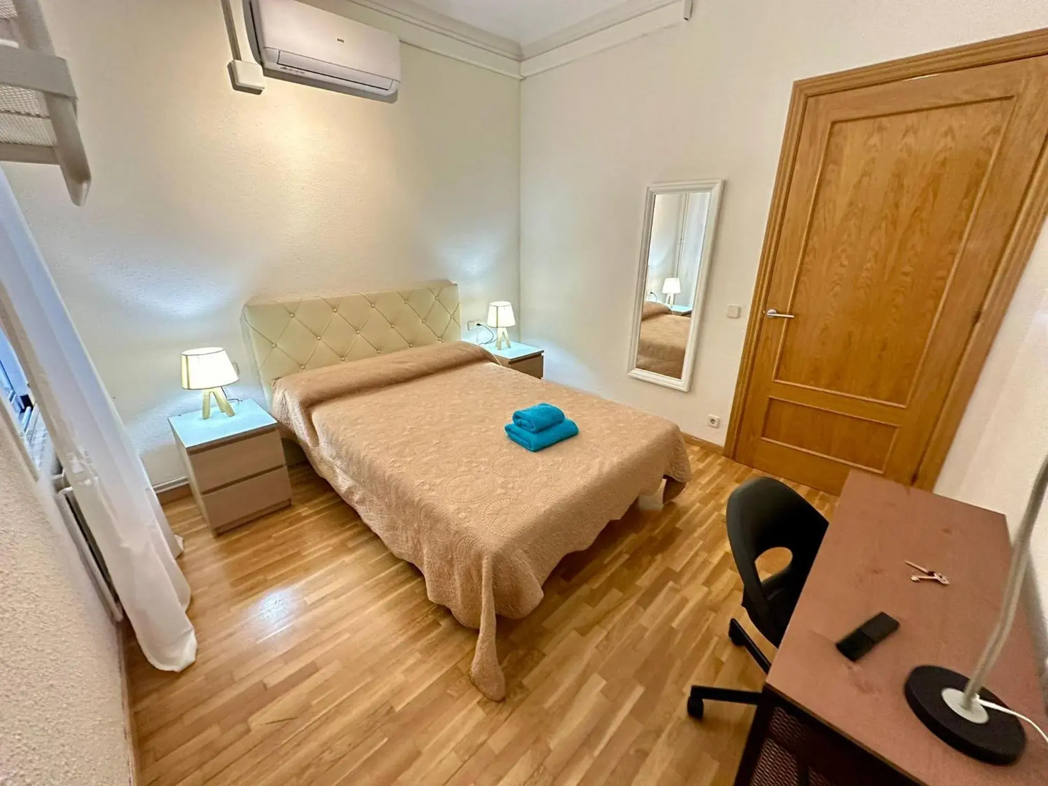 Double Room with Private Bathroom in Habitaciones acogedoras en Aragón Double Room with Private Bathroom in Habitaciones acogedoras en Aragón