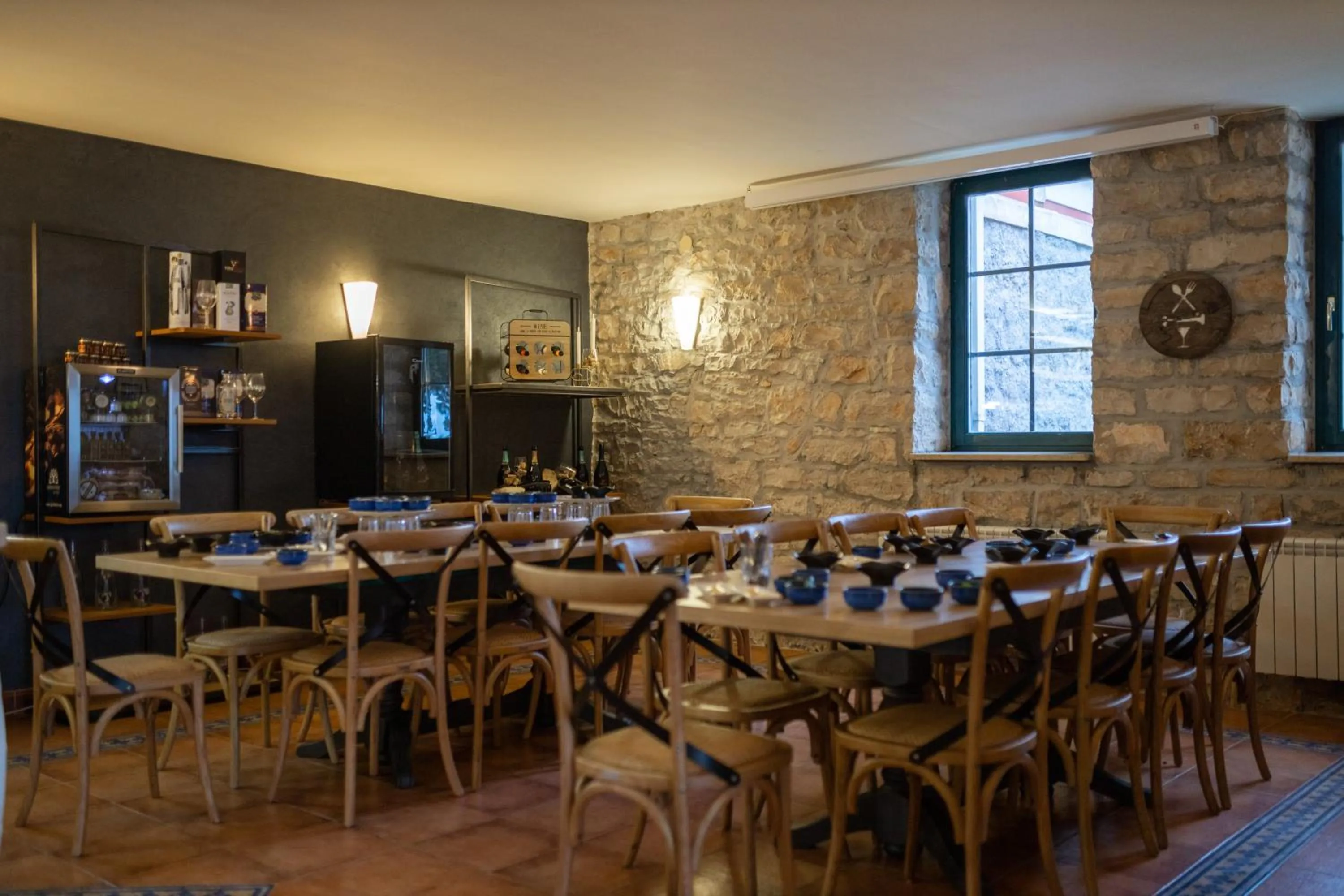 Restaurant/places to eat in Villa Valdepian Apartments