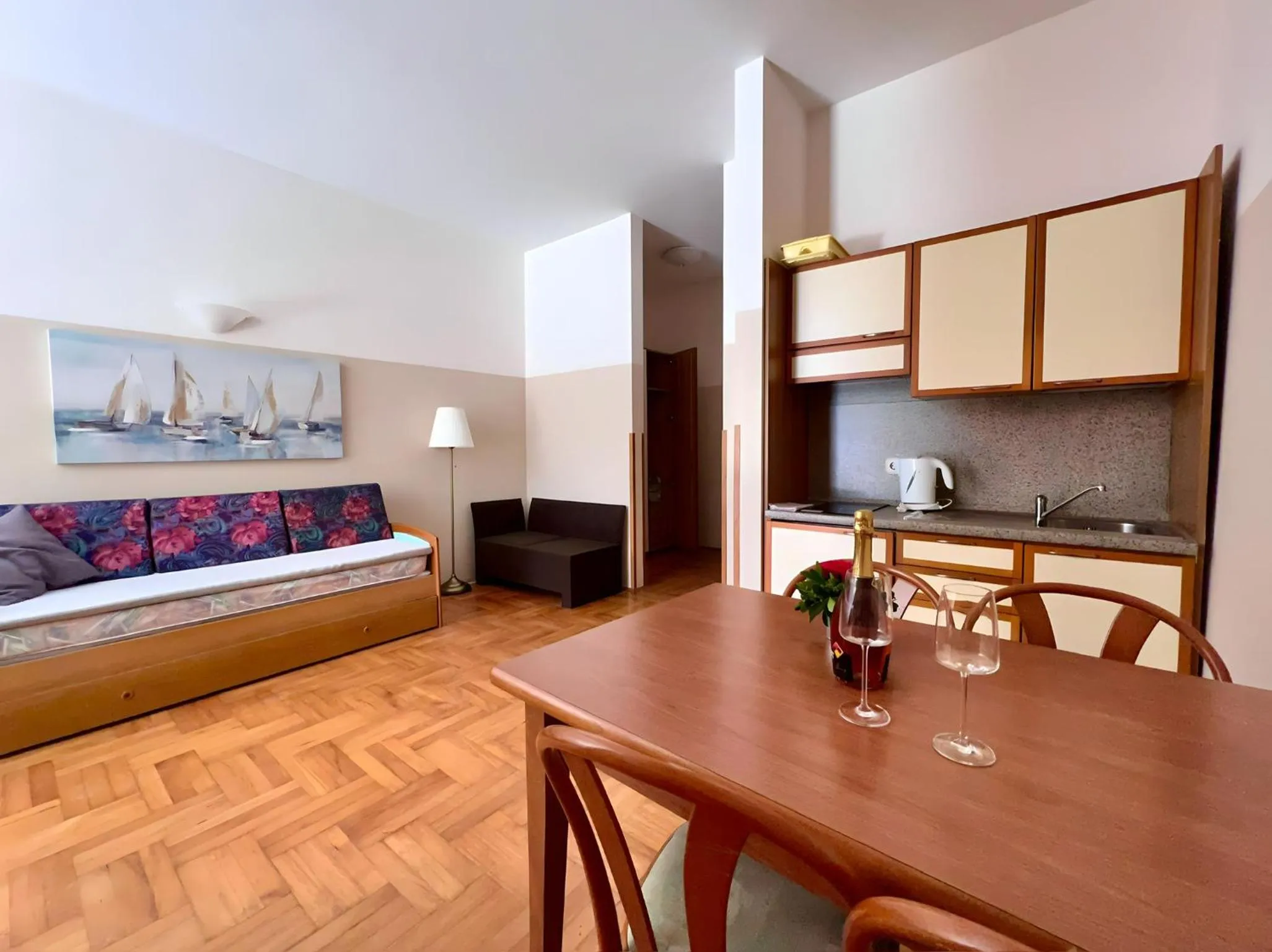 Kitchen or kitchenette, Bed in Villa Valdepian Apartments