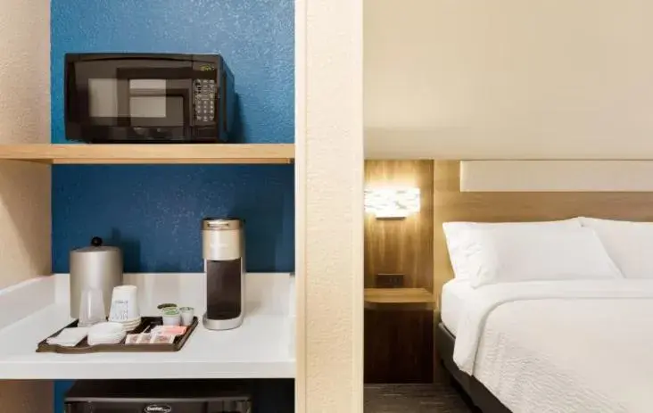 Queen Suite with Two Queen Beds in Holiday Inn Express & Suites Stevensville - Benton Harbor by IHG Queen Suite with Two Queen Beds in Holiday Inn Express & Suites Stevensville - Benton Harbor by IHG