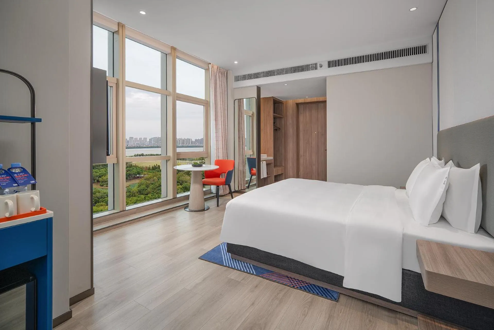 Bed in Holiday Inn Express Nanchang High-Tech Zone by IHG