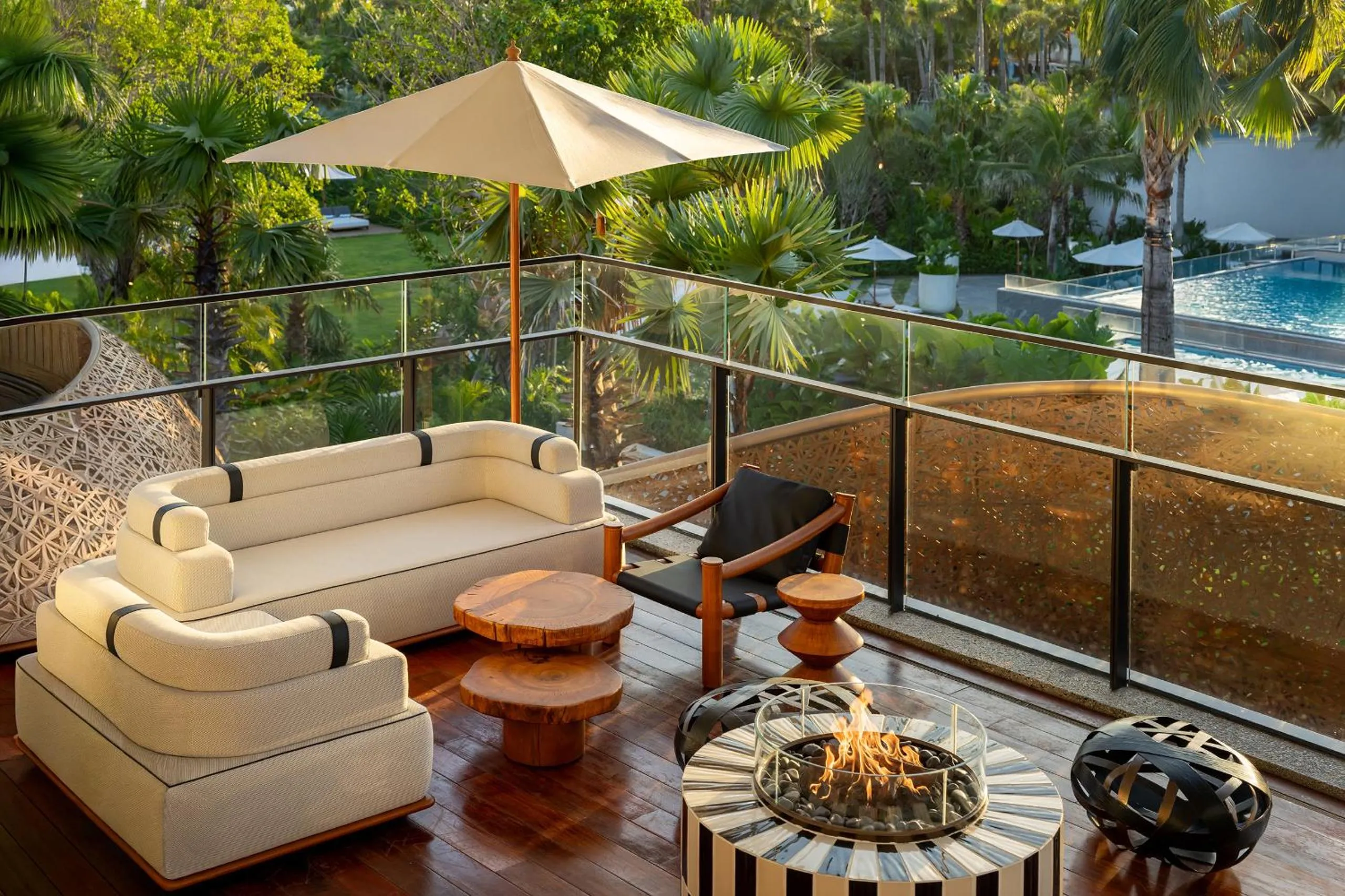 Restaurant/places to eat in Kimpton Aqeos Hainan by IHG