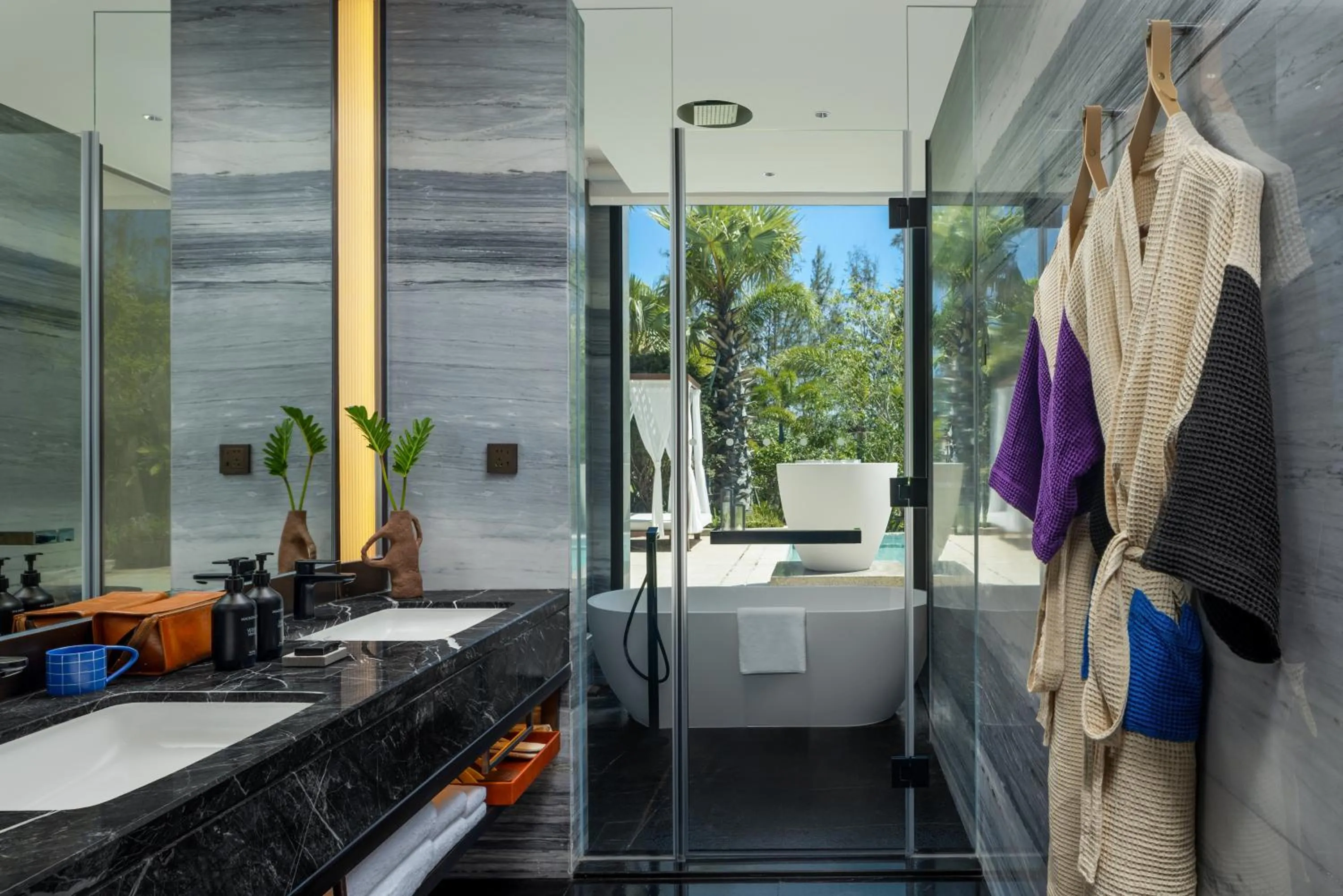 Photo of the whole room in Kimpton Aqeos Hainan by IHG