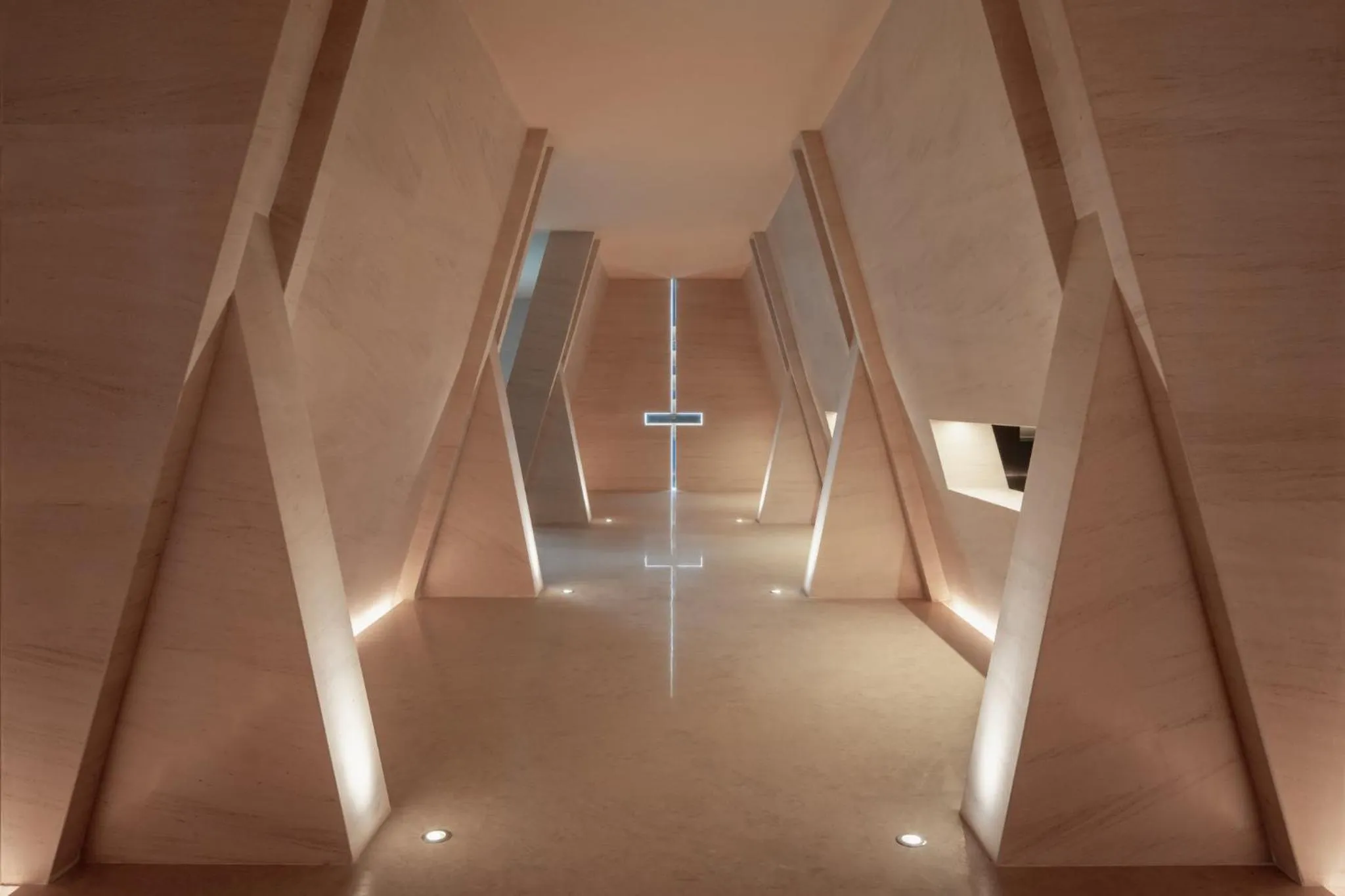 Fitness centre/facilities in Kimpton Aqeos Hainan by IHG