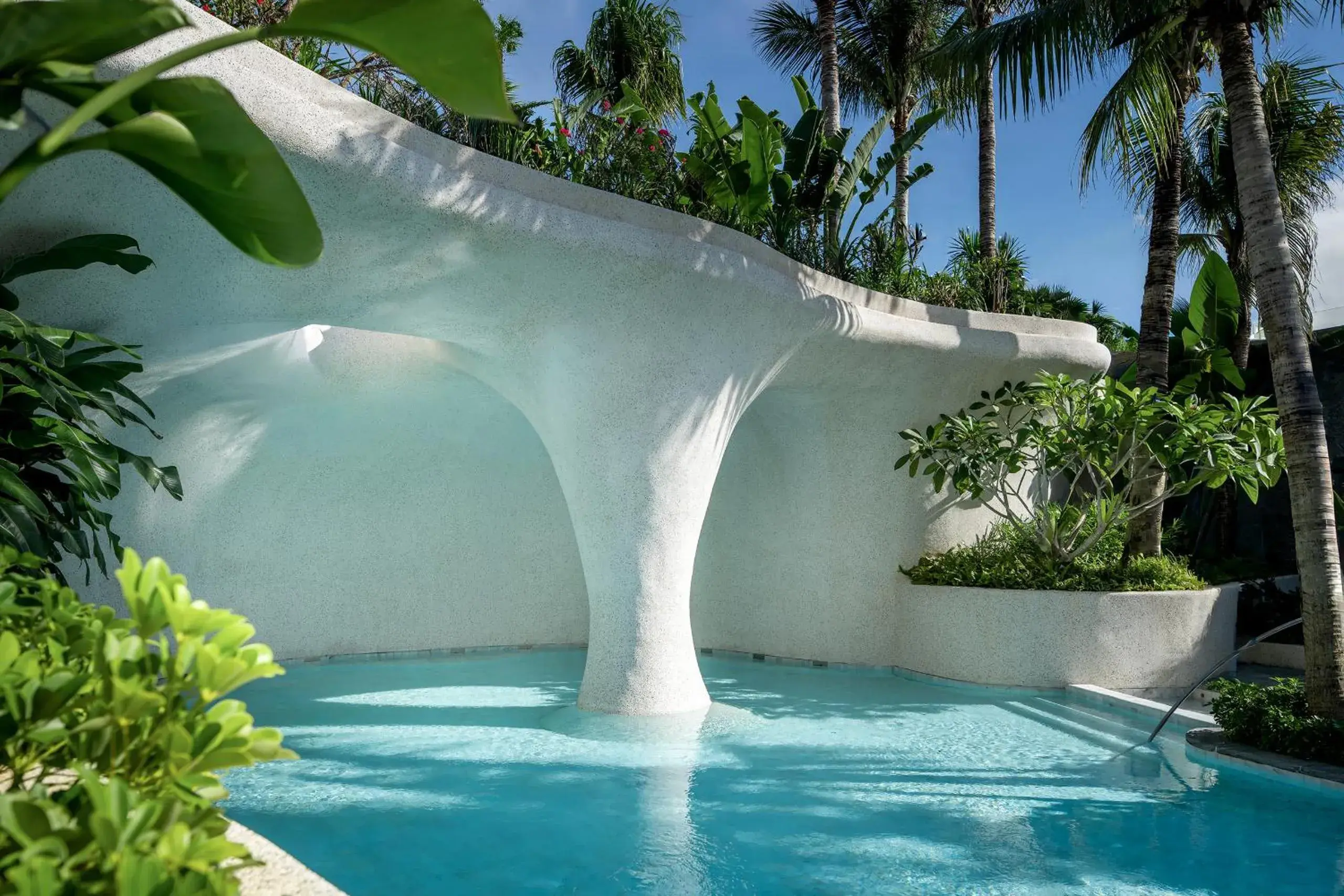 Swimming pool in Kimpton Aqeos Hainan by IHG Swimming pool in Kimpton Aqeos Hainan by IHG