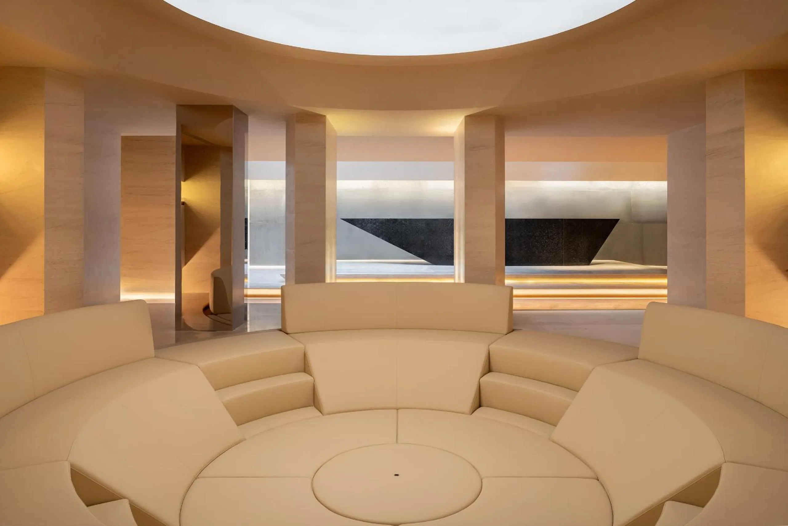 Area and facilities in Kimpton Aqeos Hainan by IHG