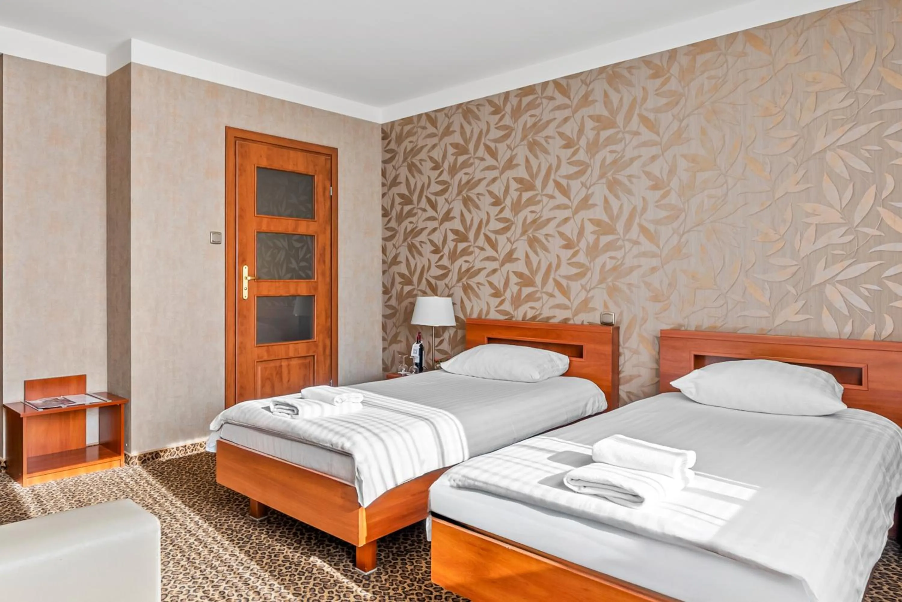 Bed in Hotel Diament Vacanza Katowice - Siemianowice