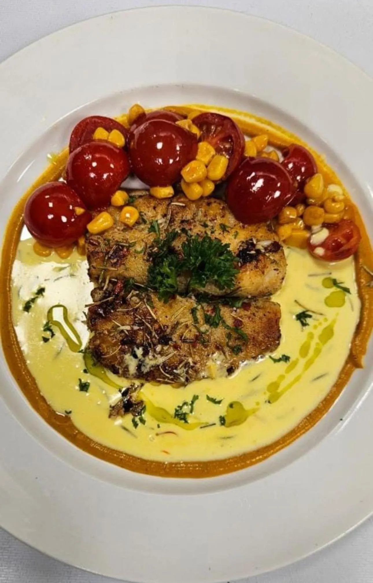 Restaurant/places to eat in Claridge Star Hotel