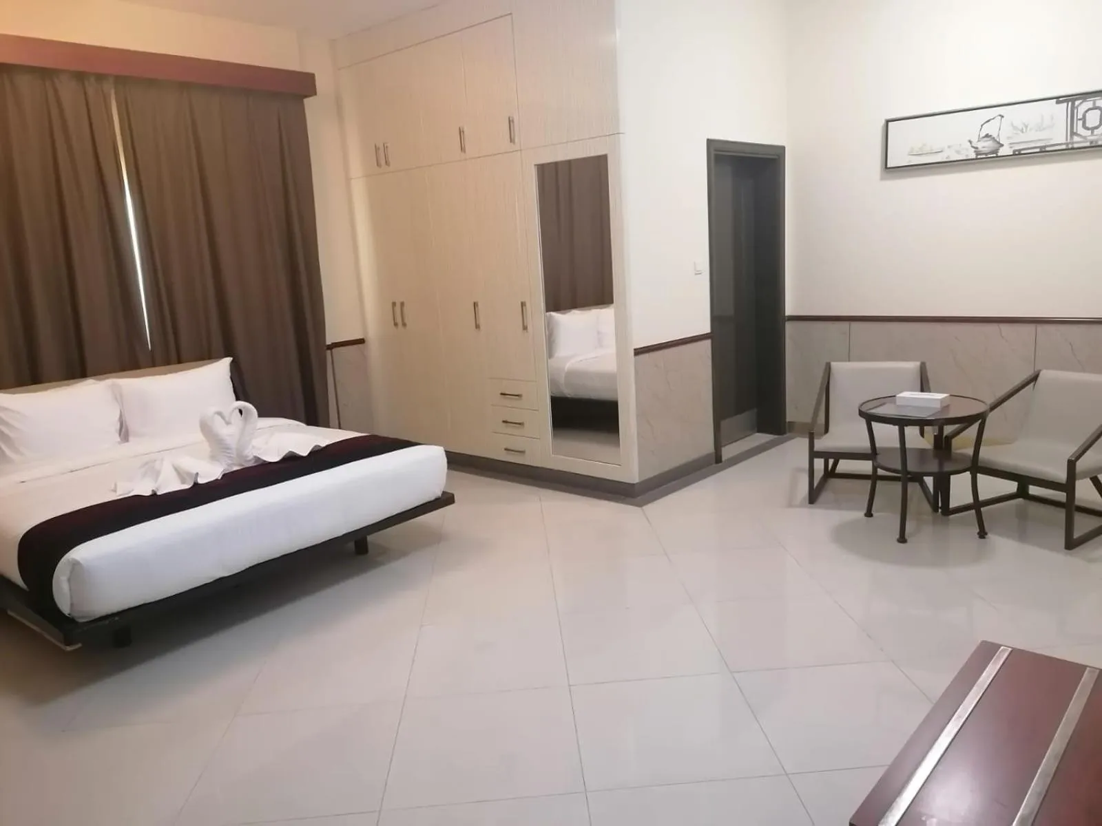 Bedroom, Bed in Claridge Star Hotel