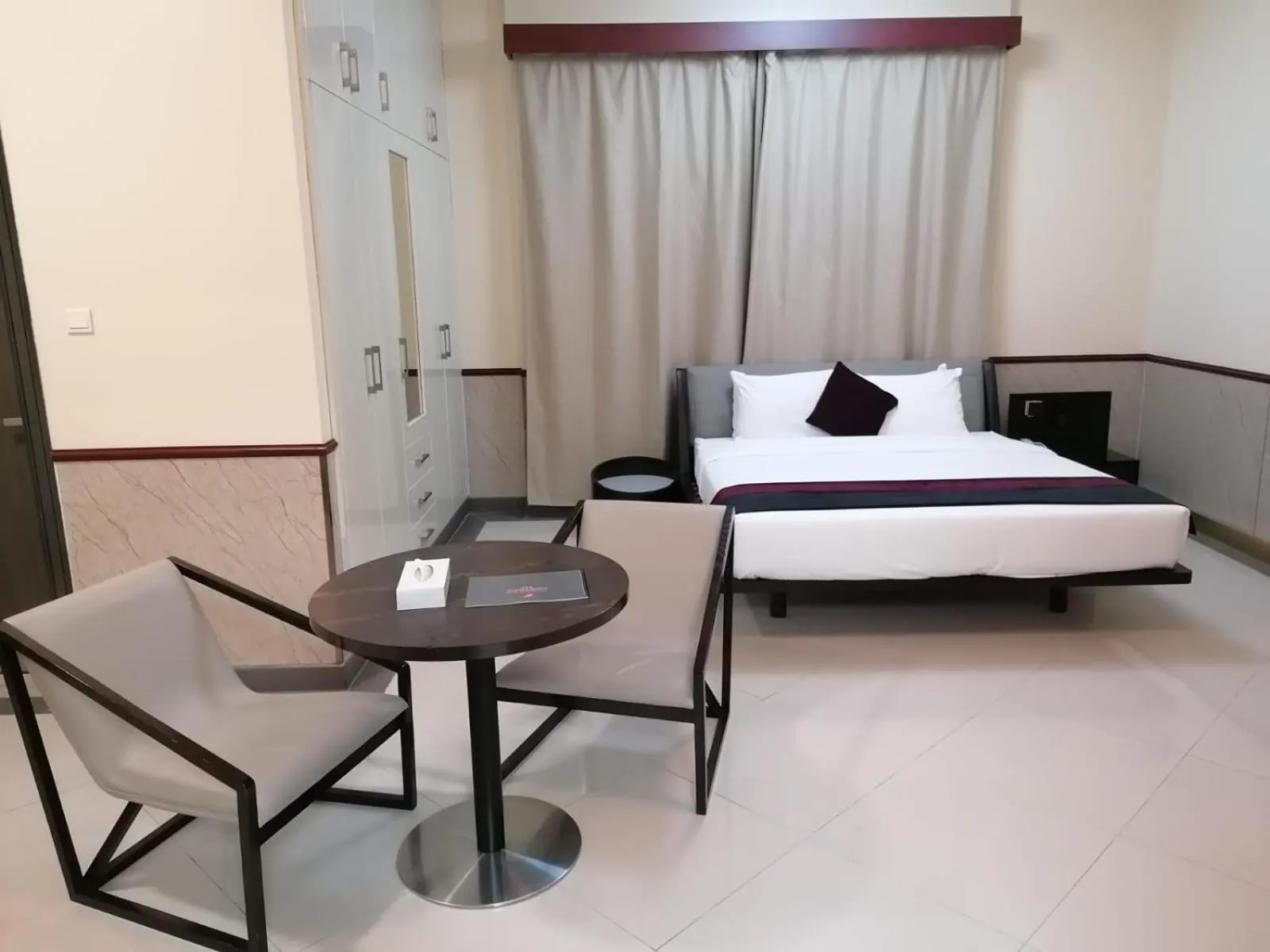 Photo of the whole room, Bed in Claridge Star Hotel