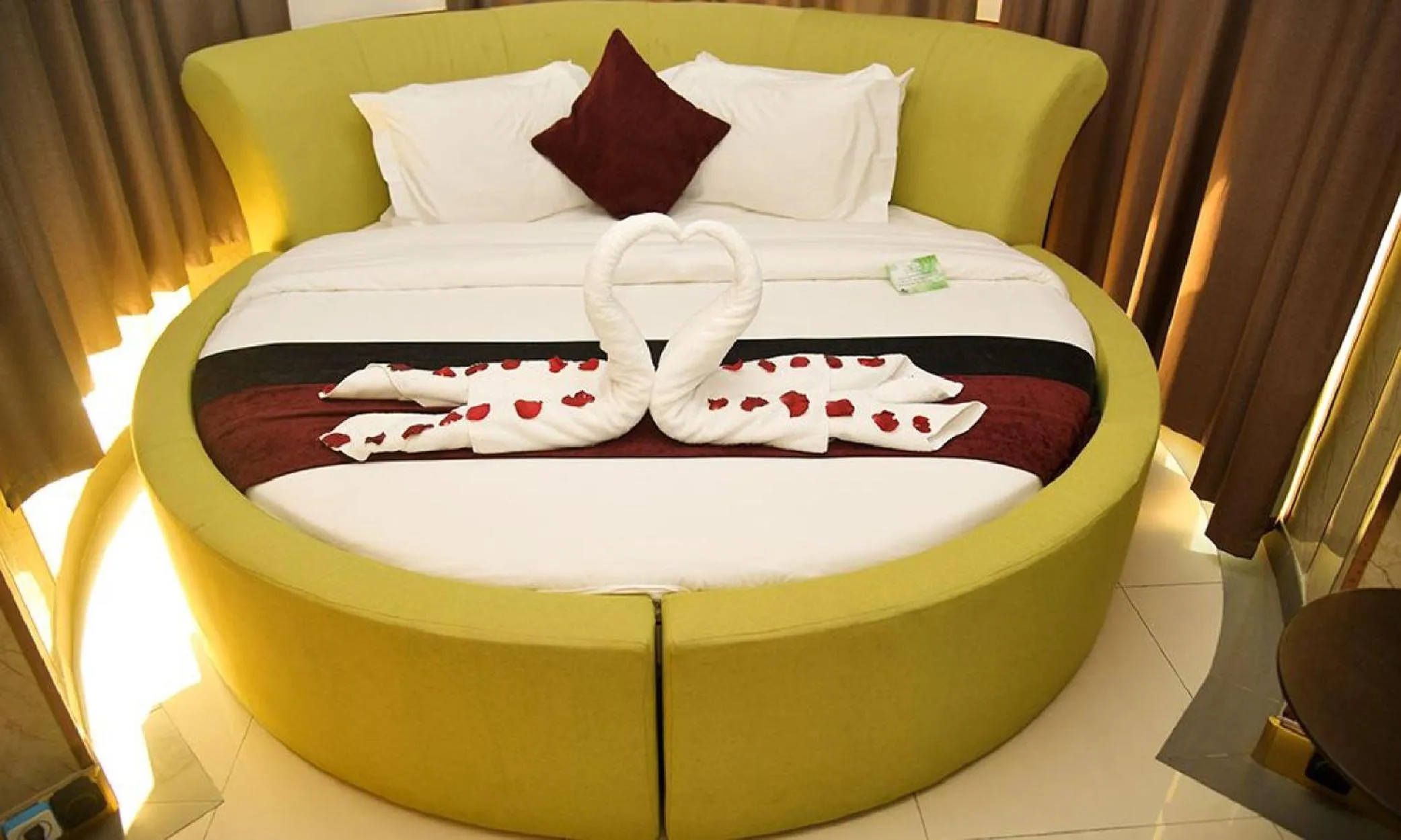 Bed in Claridge Star Hotel