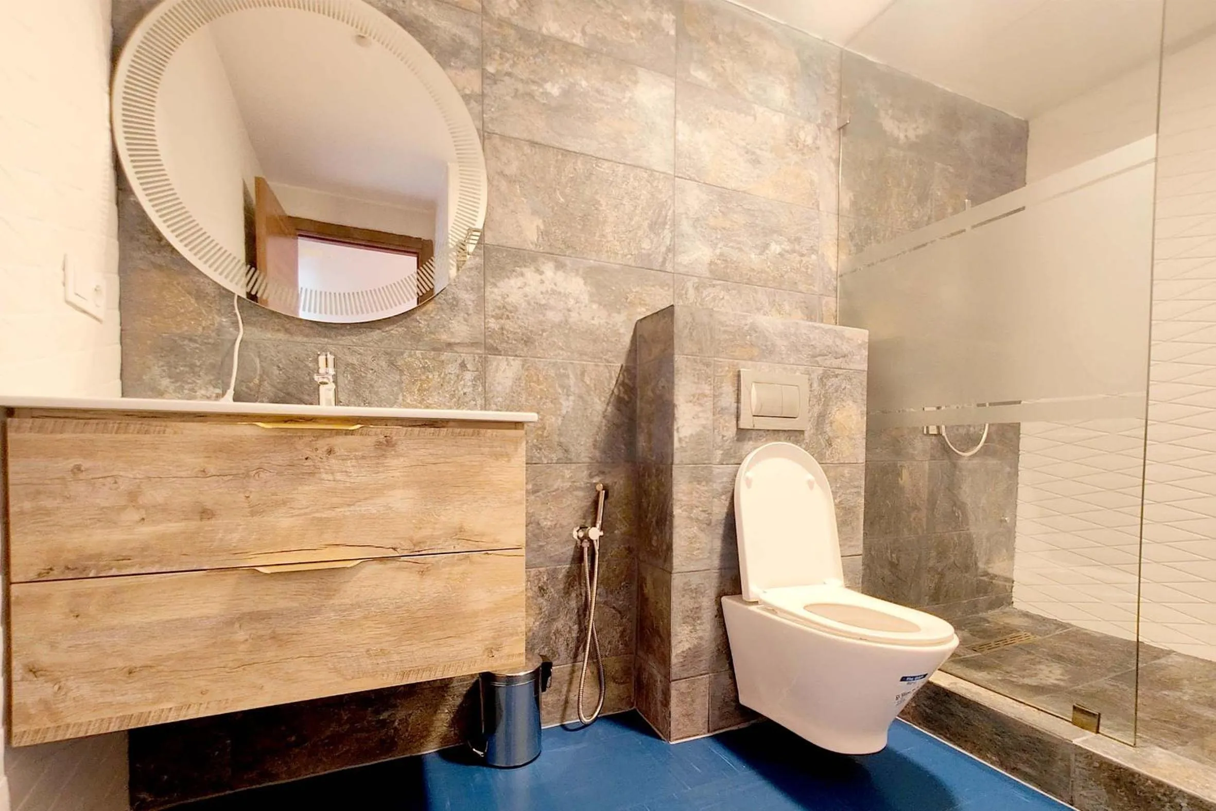 Bathroom in Villa Mirasol Hotel