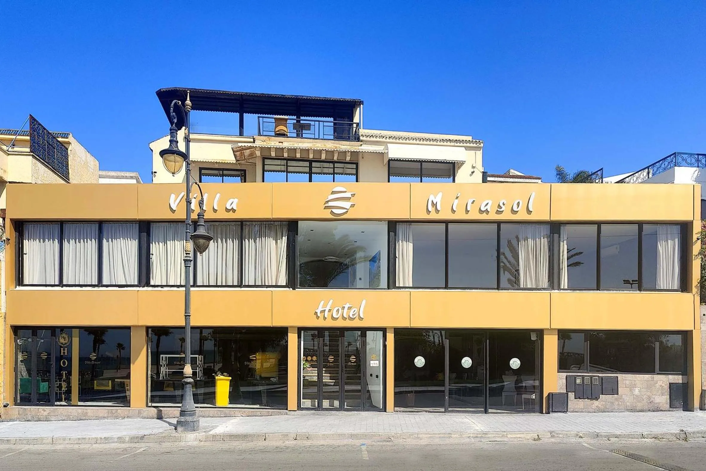 Property building in Villa Mirasol Hotel