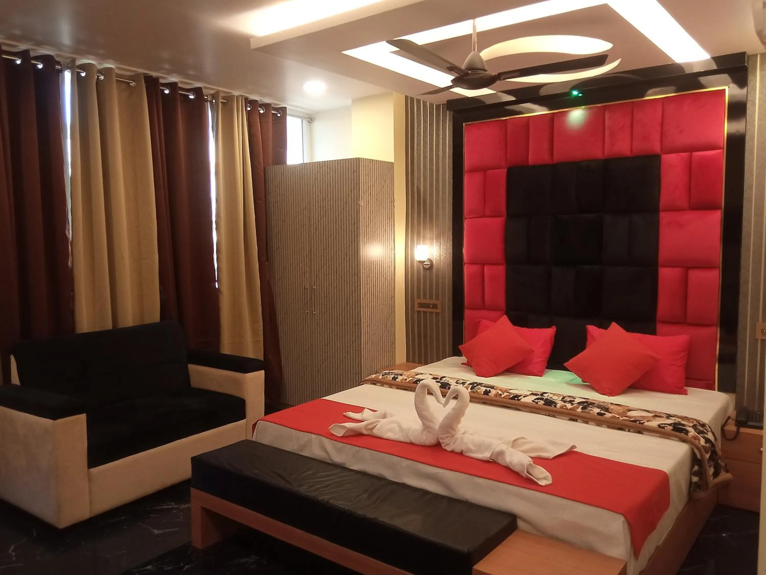 Golden View Hotel